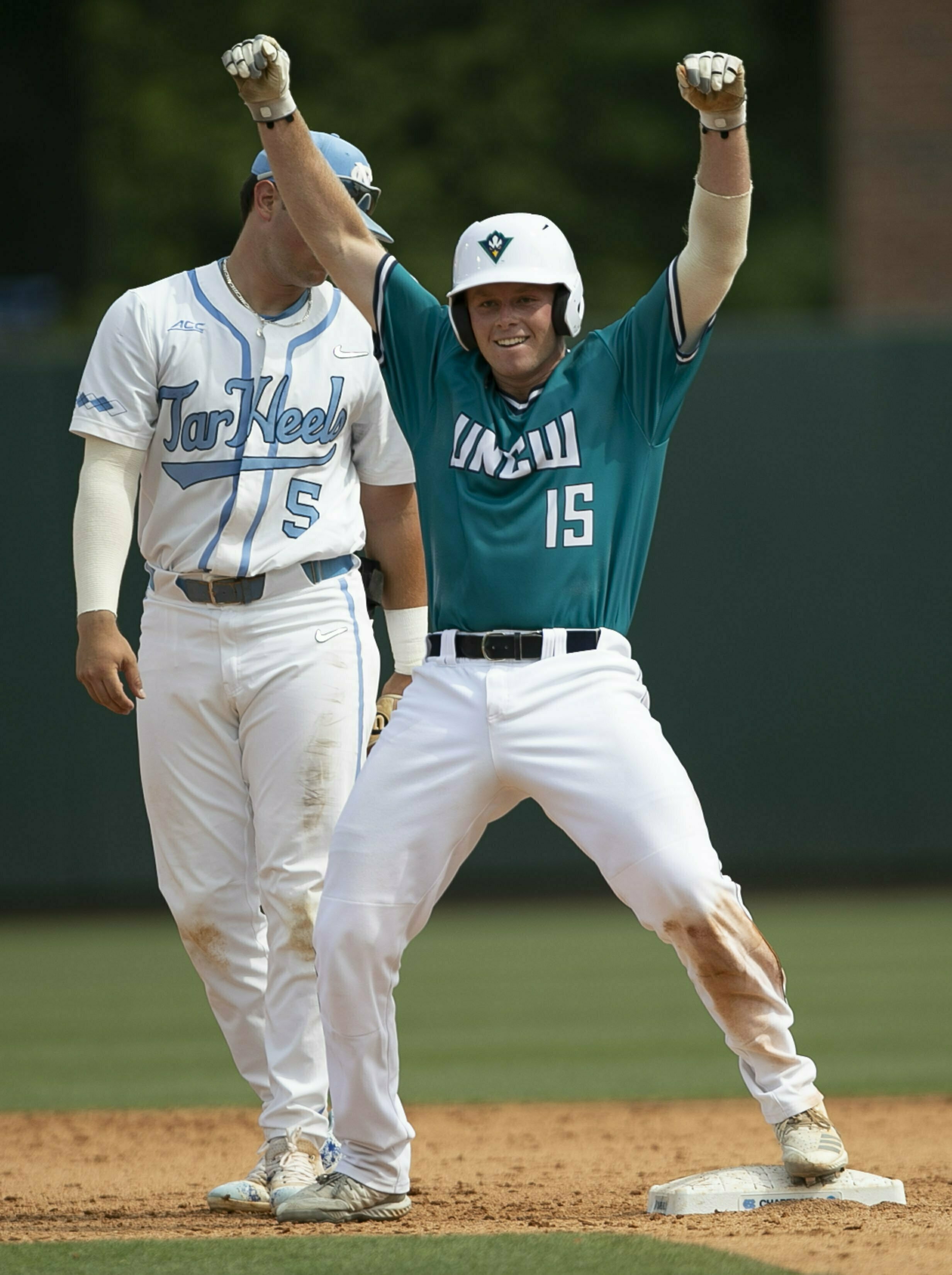 North Carolina rallies in 9th to beat UNC Wilmington 7-6