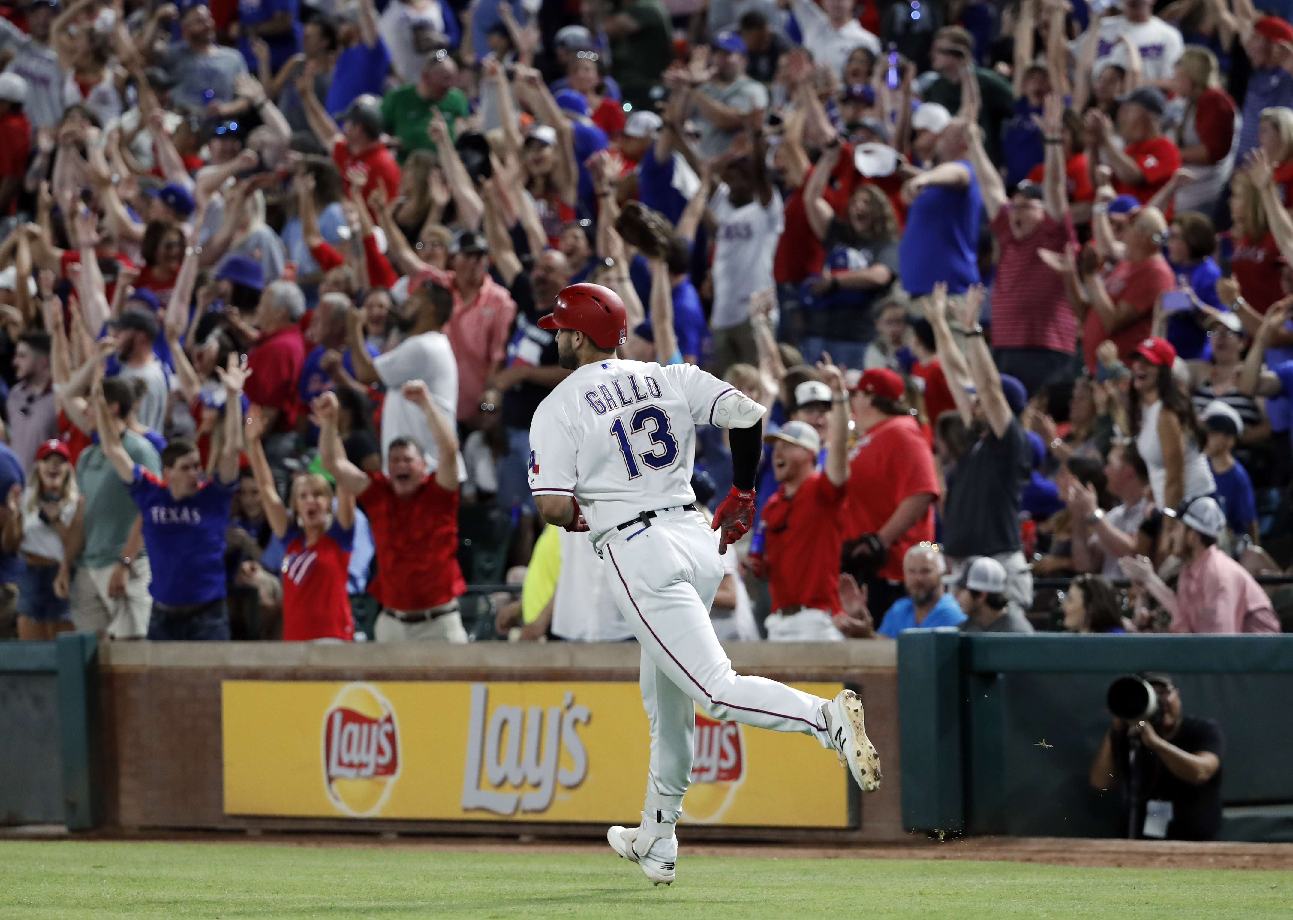 Gallo's 1st career grand slam leads Rangers past Royals 6-2