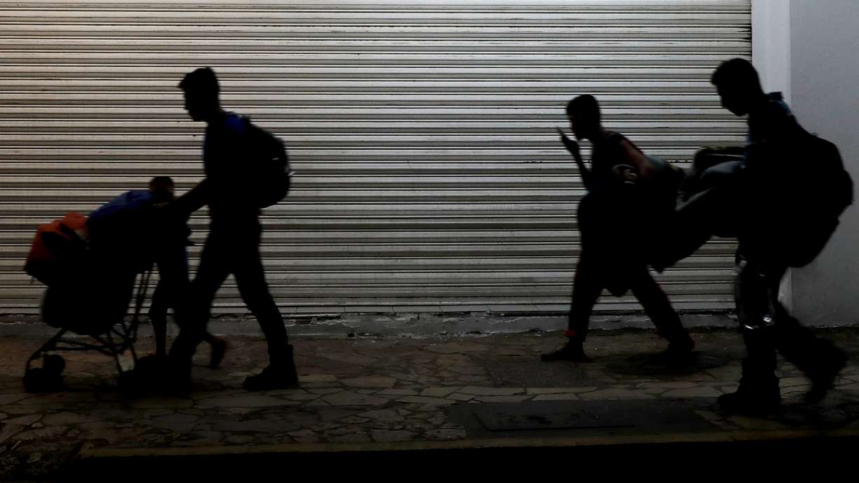 Trump digs in on Mexican import tariffs despite uproar