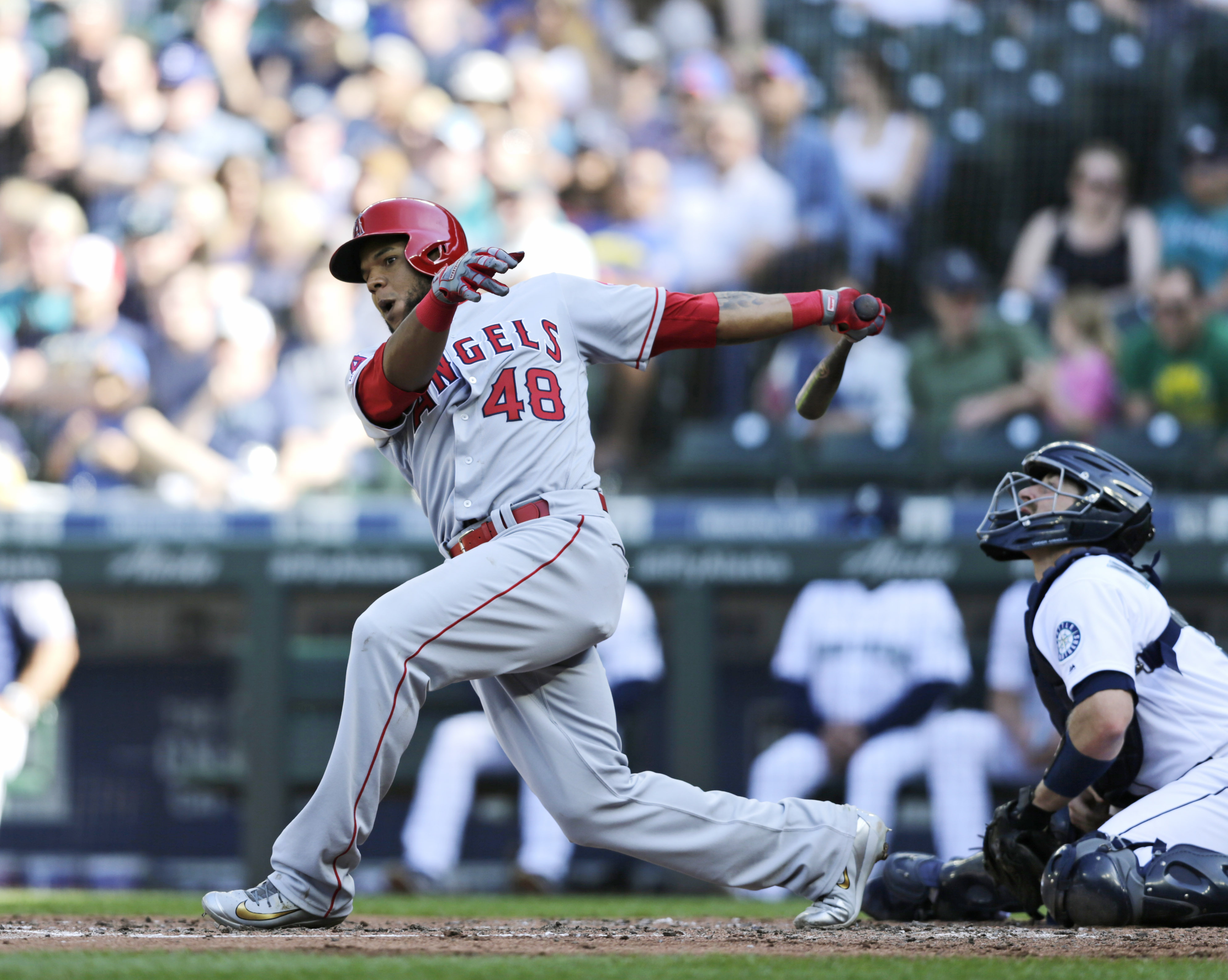 Calhoun, Trout homer late, Angels beat Mariners 6-3