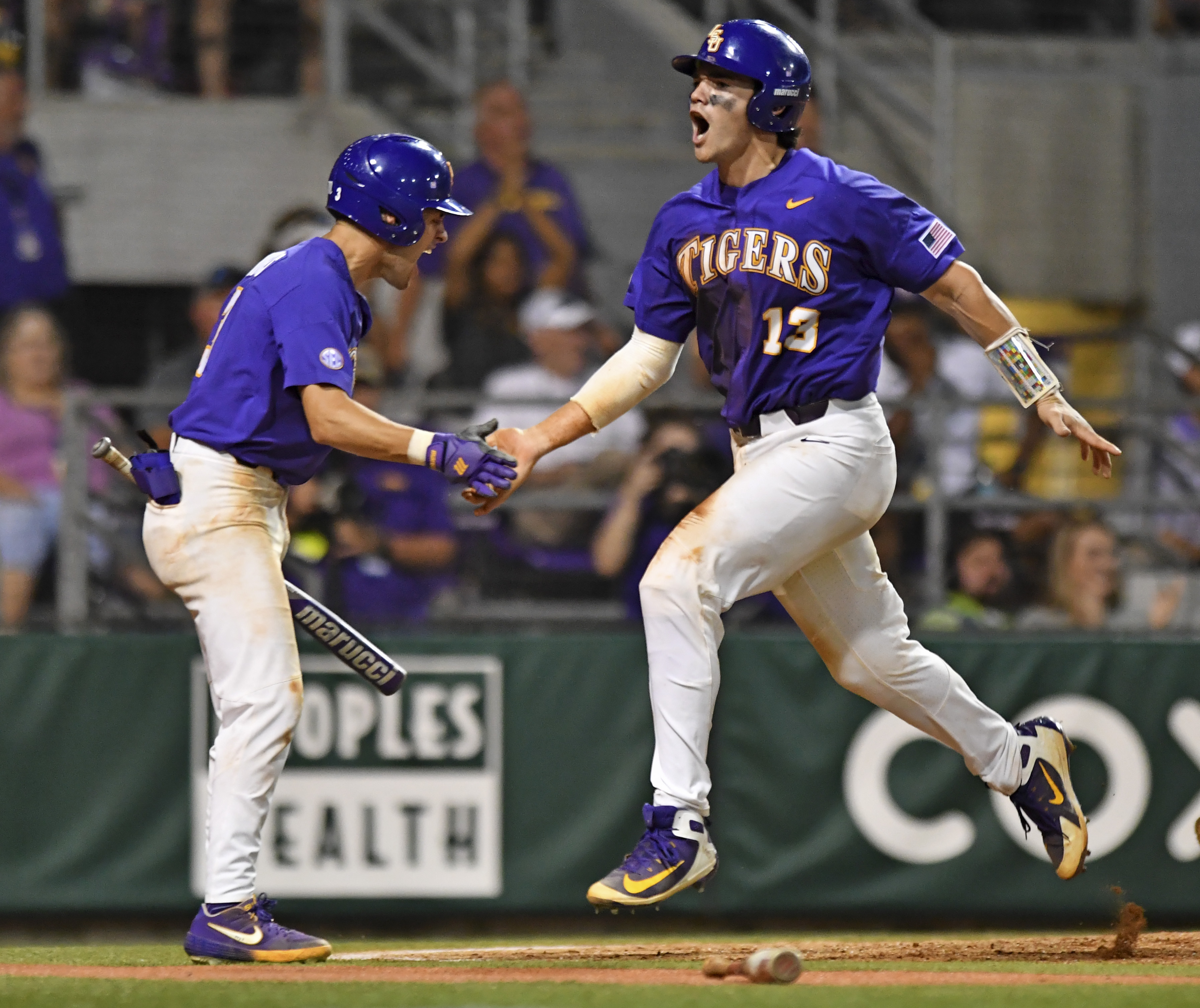 LSU beats Southern Miss 8-4, advances to regional final