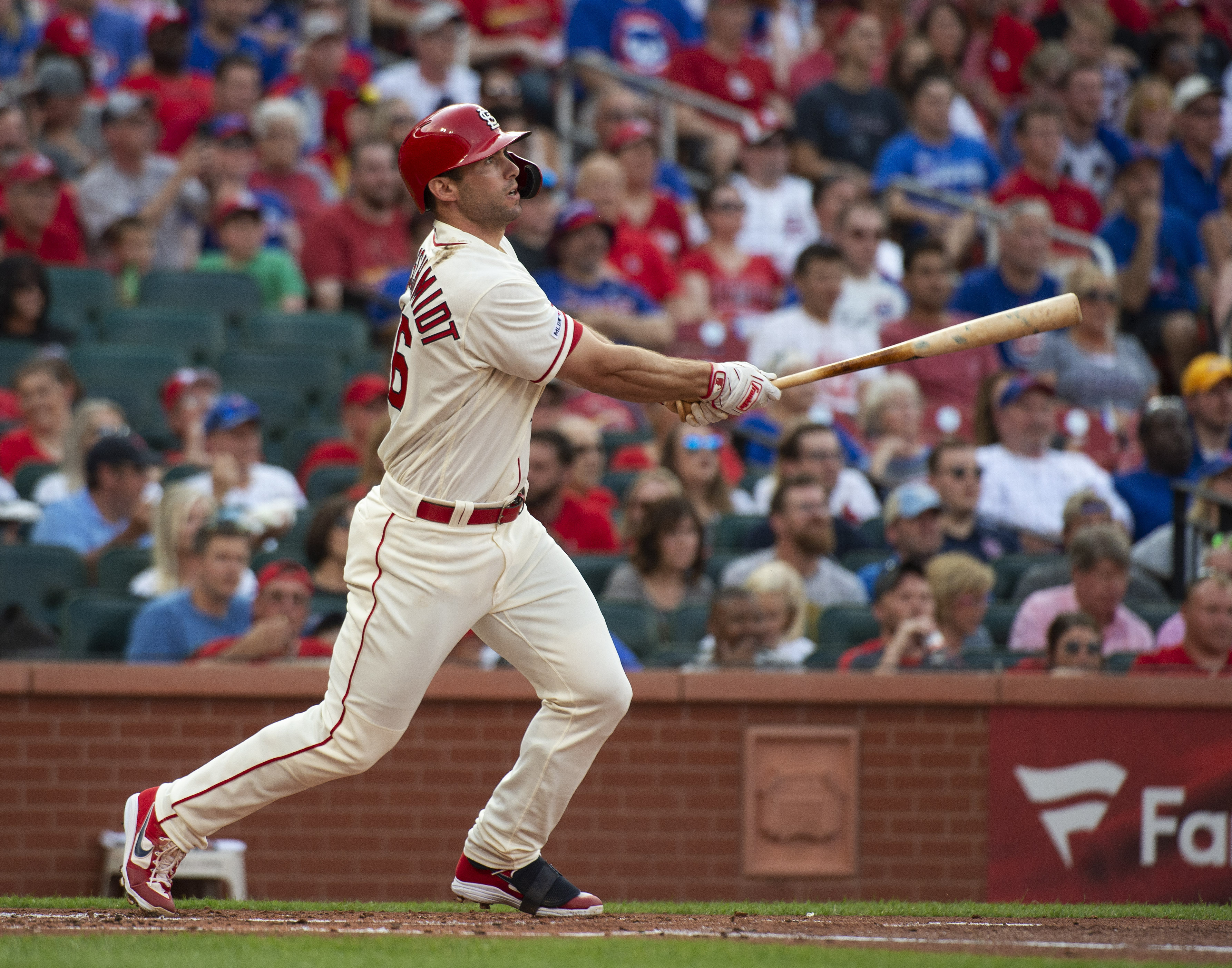 After long rain delay, Cardinals outlast Cubs 7-4