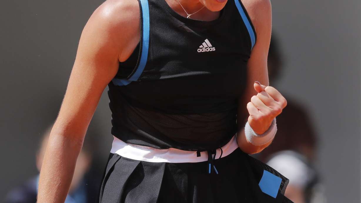 Stan the Man: Wawrinka's 5-set French win gets him Federer