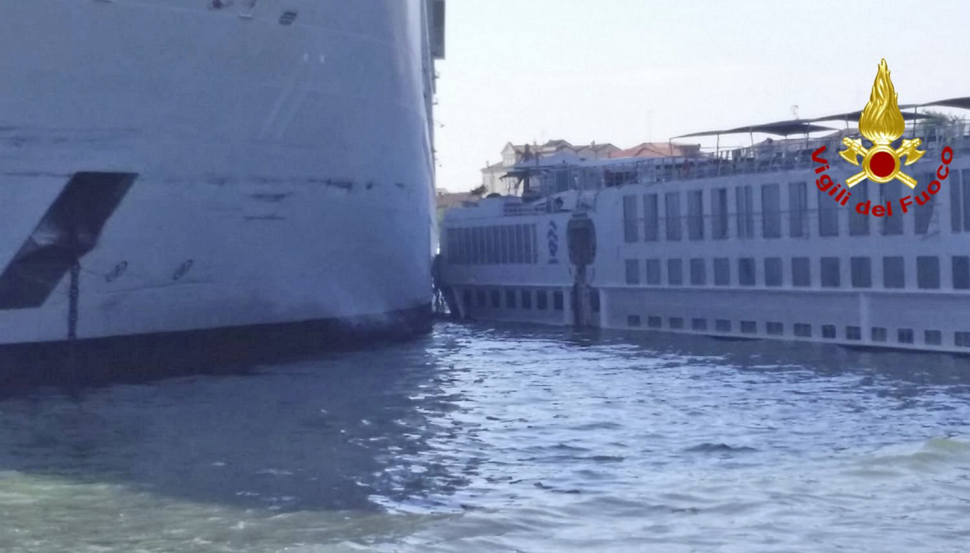 The Latest: Italian media post audio of cruise ship pilot