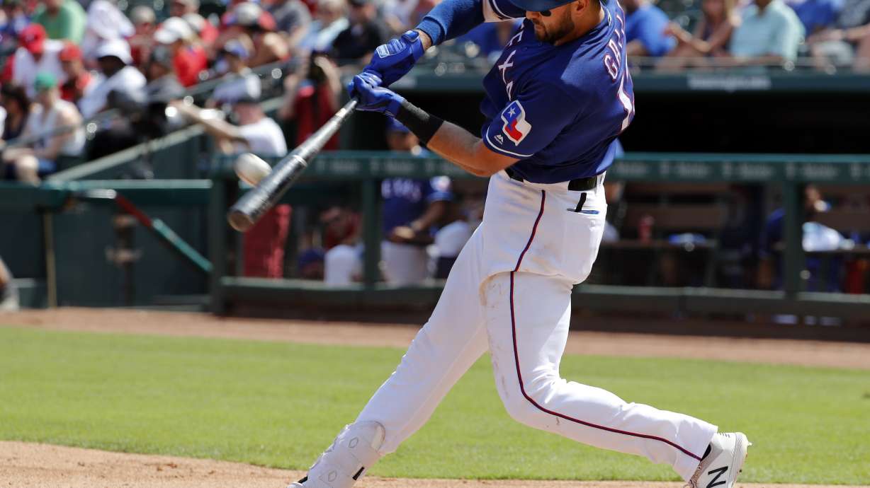 Rangers' Joey Gallo placed on 10-day IL with oblique strain