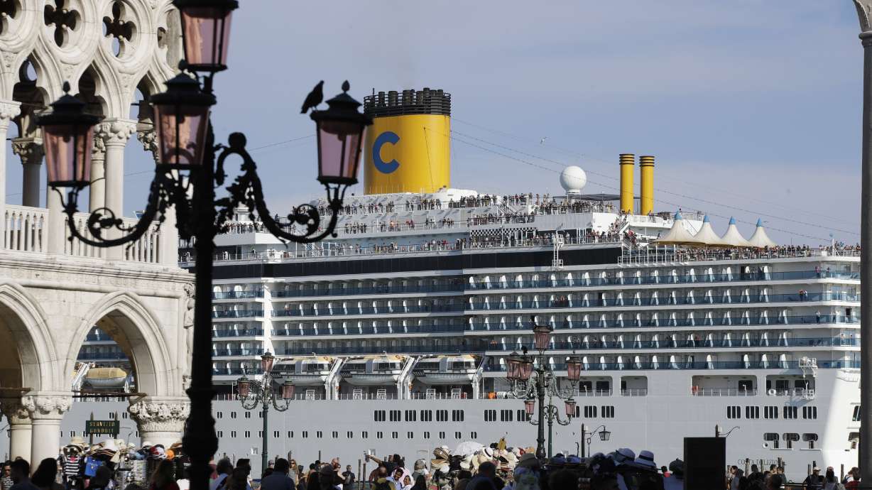 Venice, Budapest crashes renew debate on cruise ship safety
