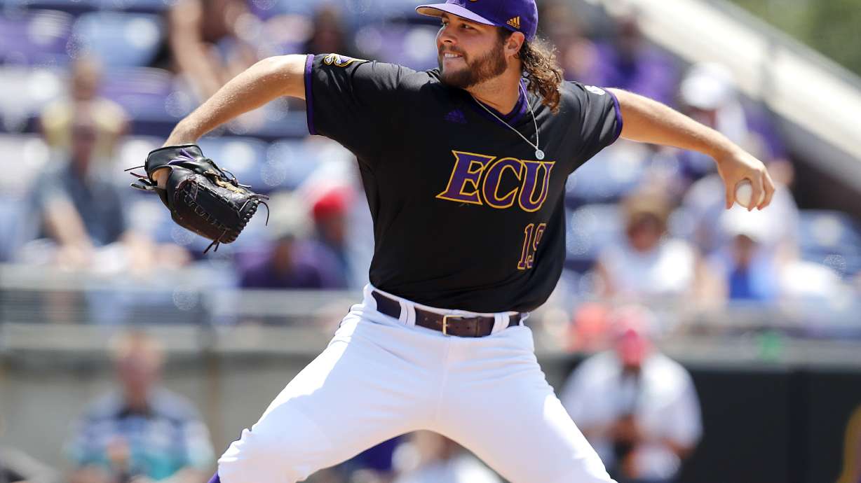 ECU sweeps Campbell 10-3, 12-3 to advance to super regionals