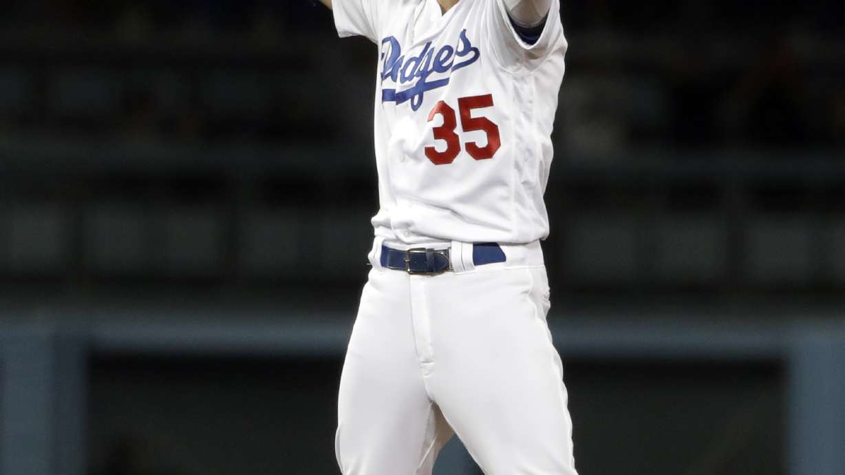 Bellinger gets a day off as Dodgers open series in Arizona