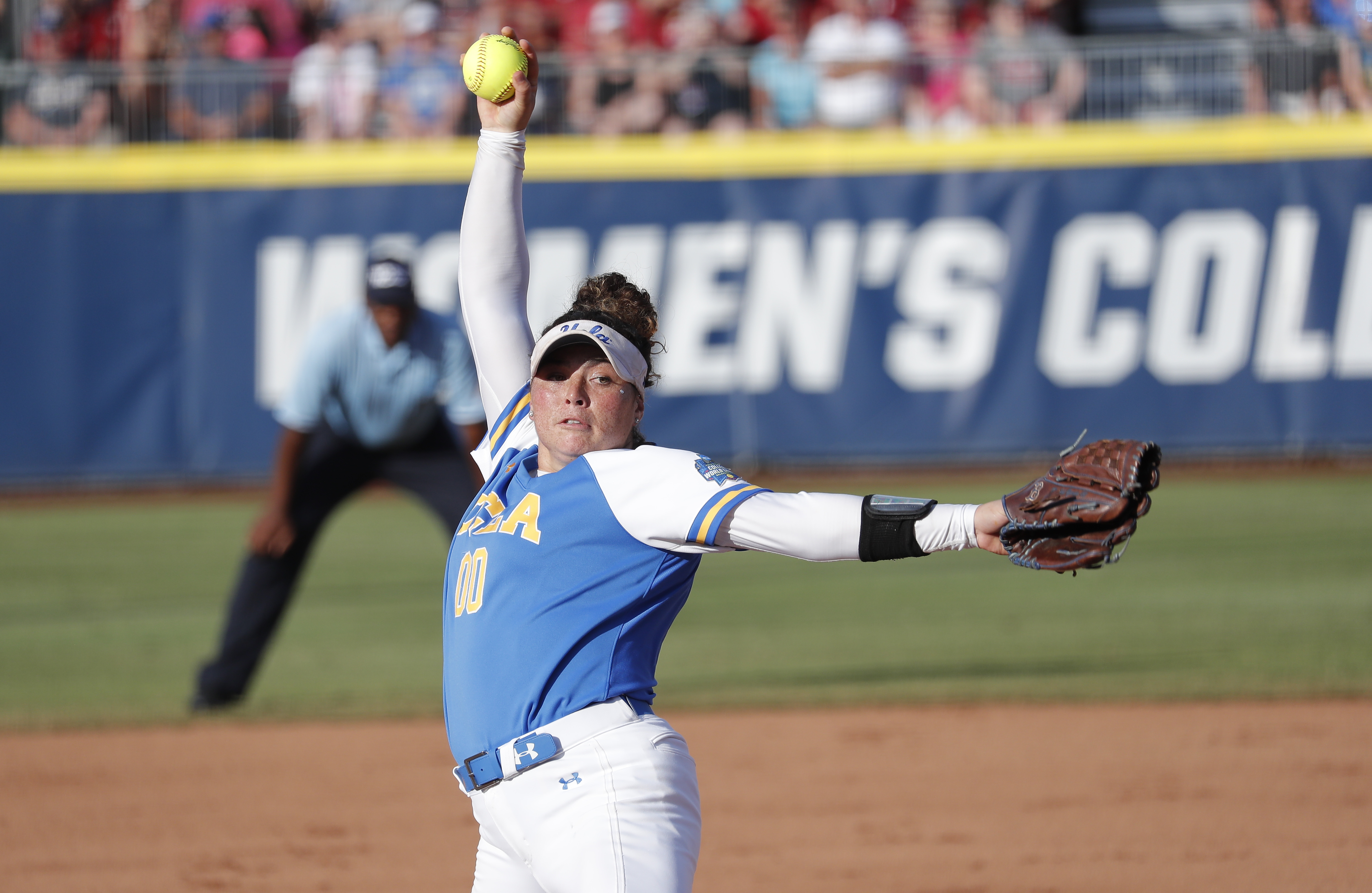 UCLA hits 4 HRs, routs Oklahoma 16-3 in softball Game 1