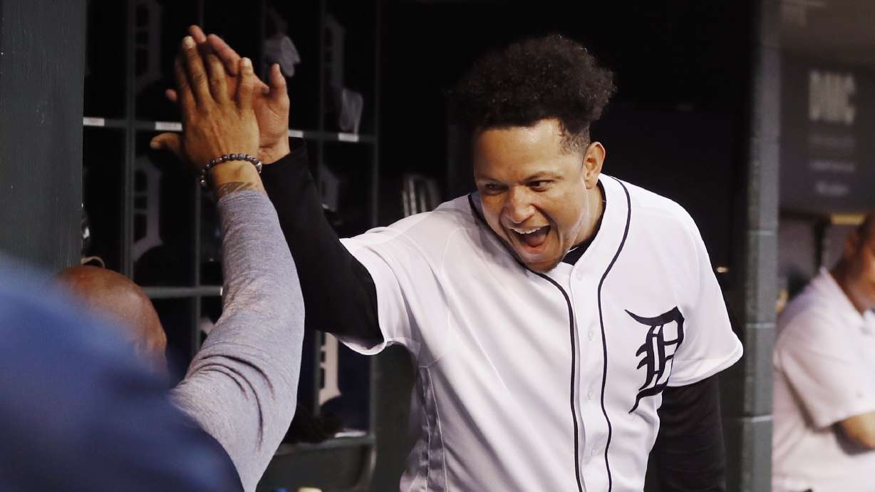 Cabrera drives in 5 runs, Tigers end home losing streak