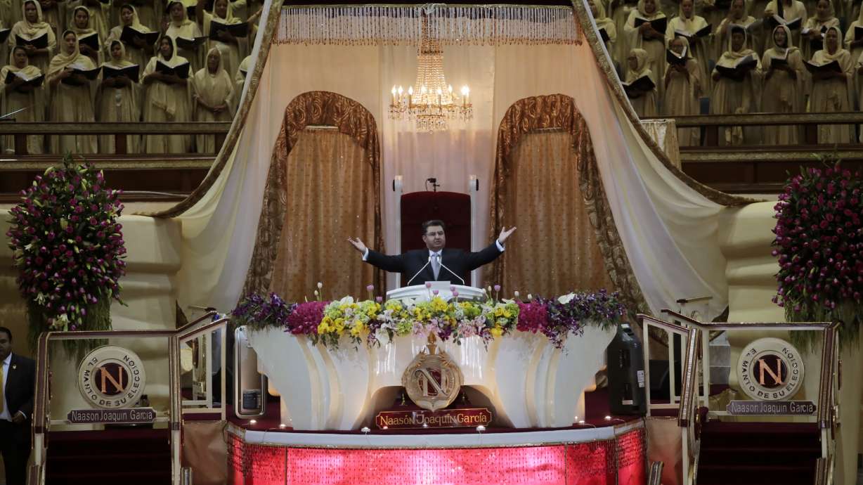 Leader of La Luz del Mundo charged with child rape