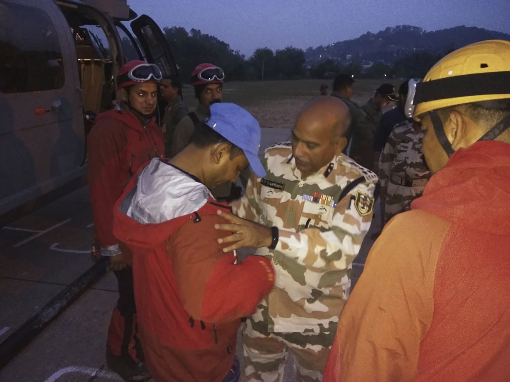 India launches mission to recover bodies of mountaineers