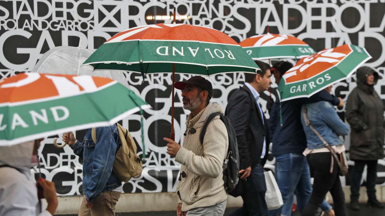 The Latest: French Open women's final could be pushed back