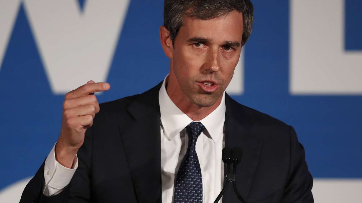 O'Rourke campaigns with wife, looks to boost female support