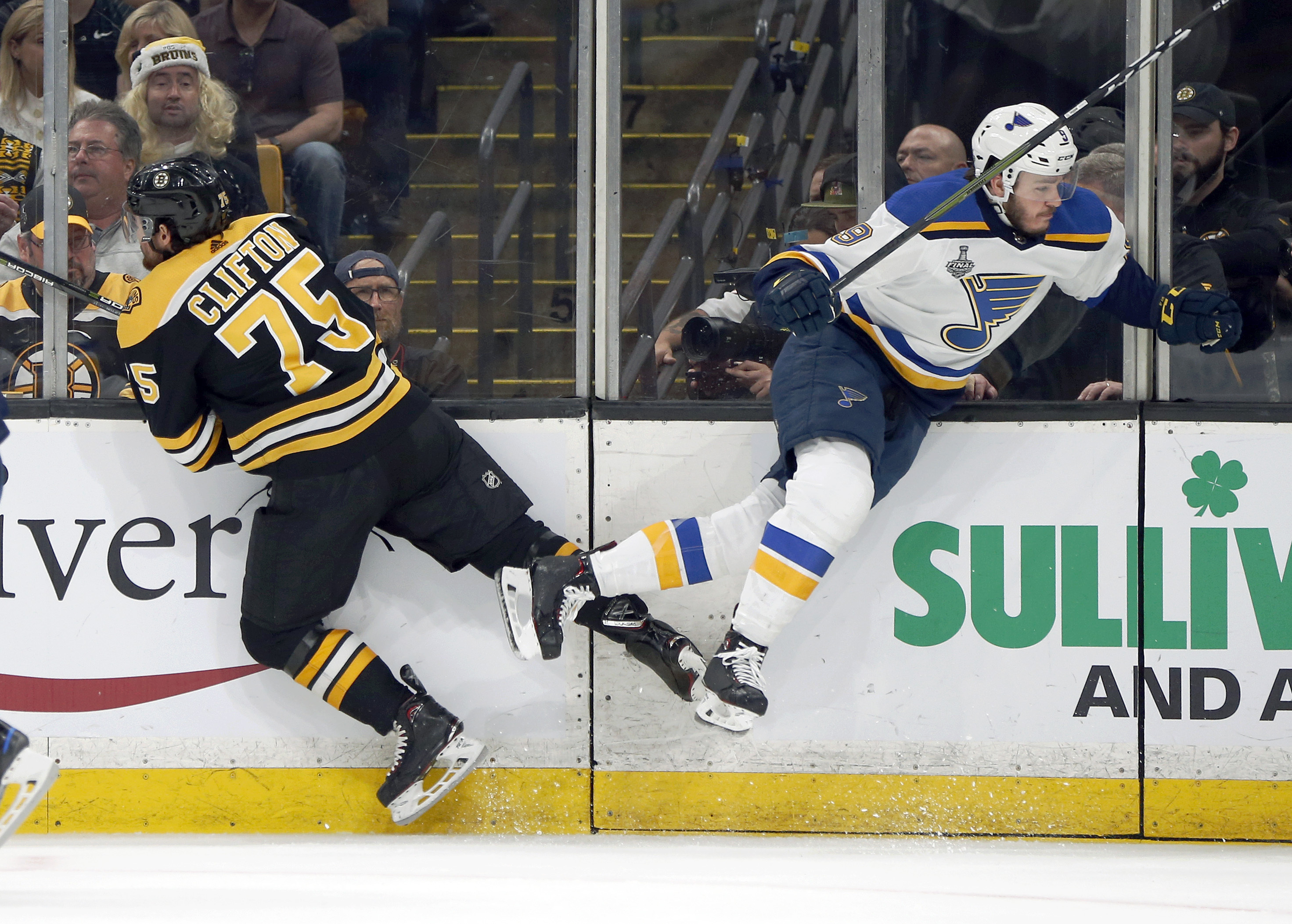 Bruins angry, frustrated by no-calls in Game 5 loss to Blues