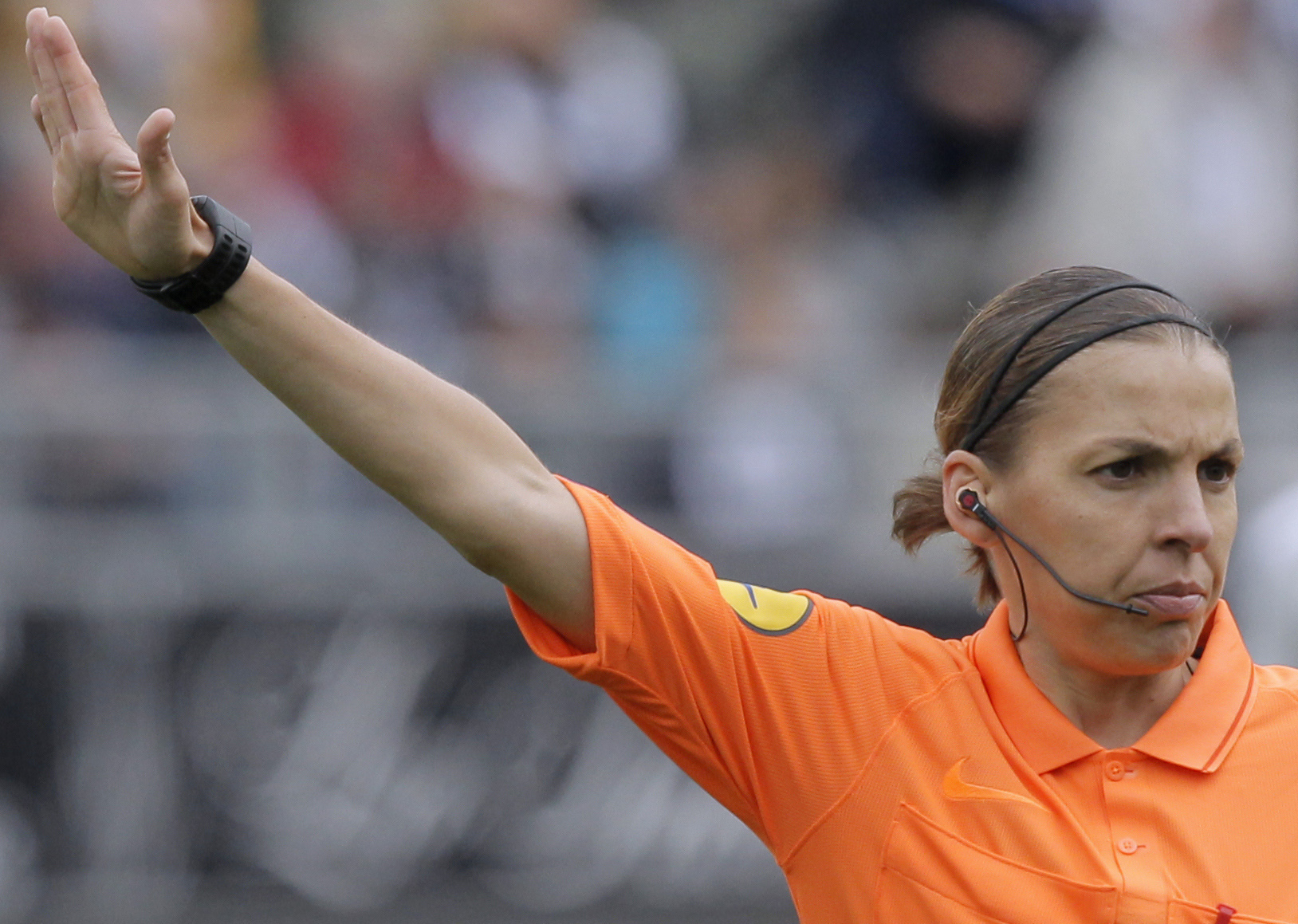 Frenchwoman Frappart promoted to referee in top division