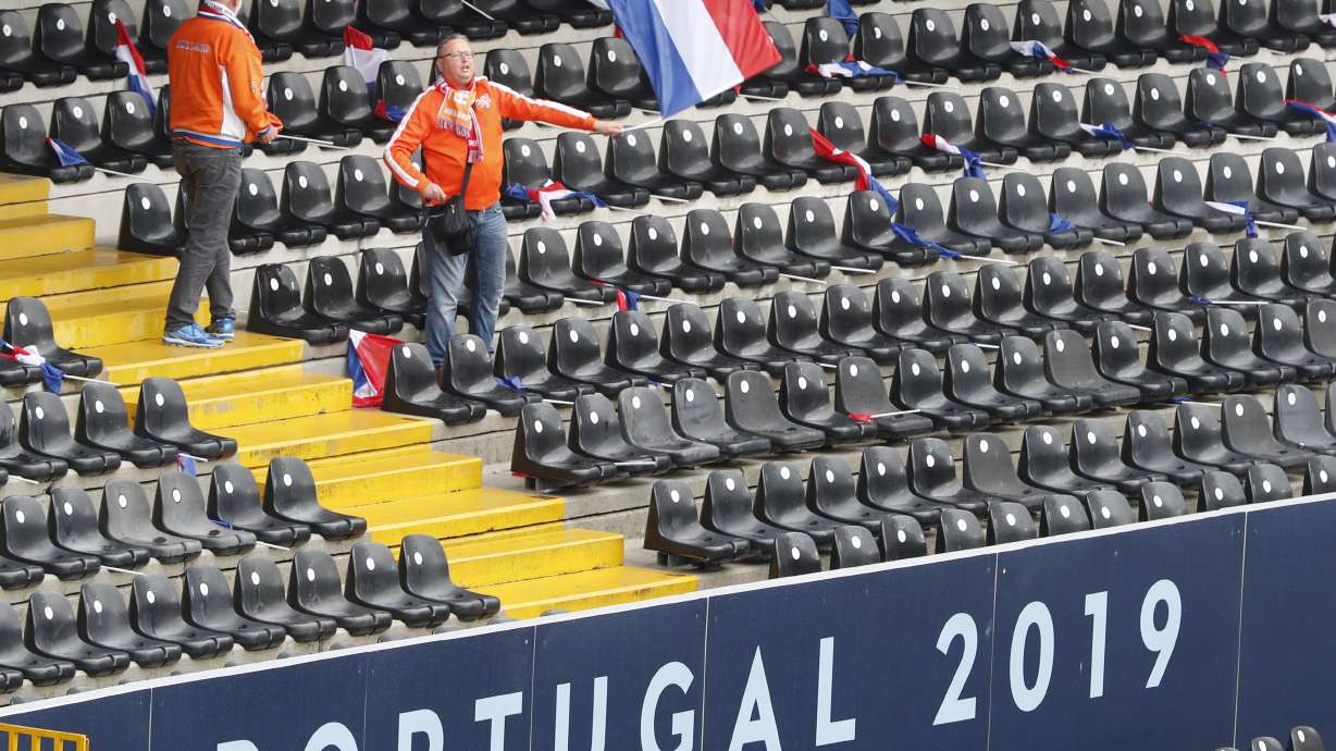 Spain and Portugal to consider joint bid for 2030 World Cup