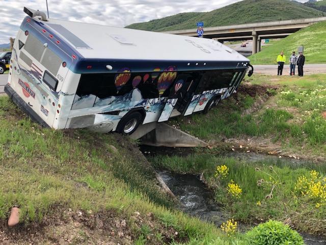 Homestead Road reopened after Park City bus veers into ditch