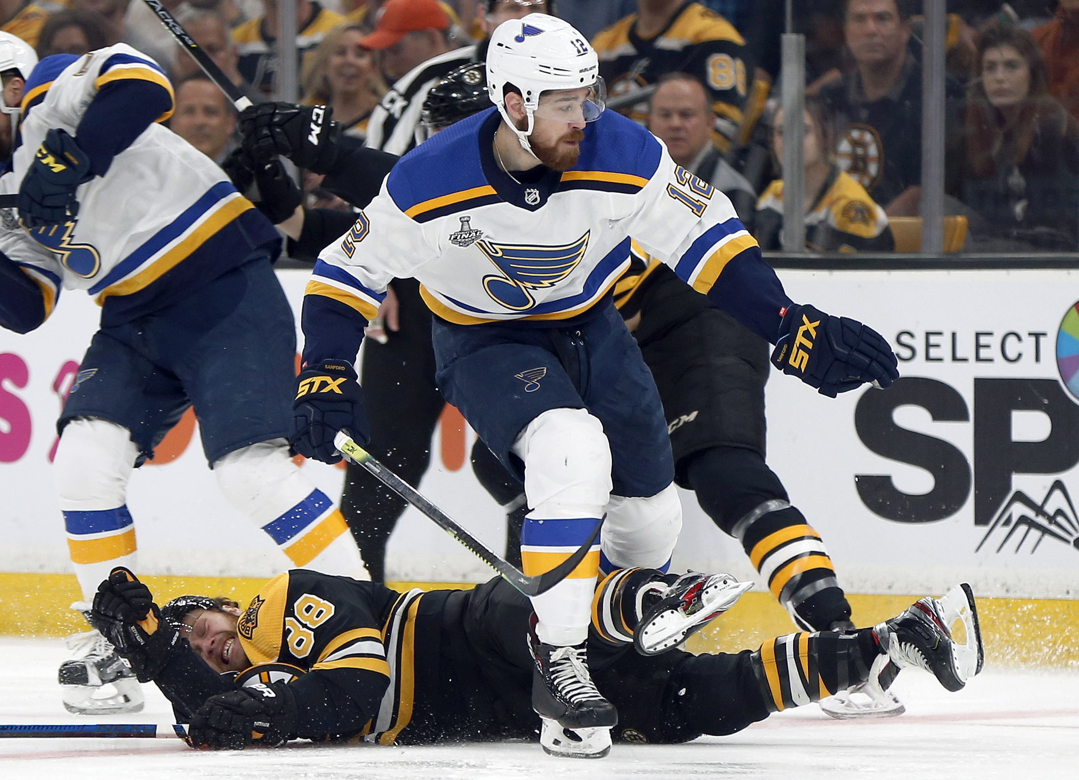 Lineup shuffling benefits Blues in Stanley Cup Final