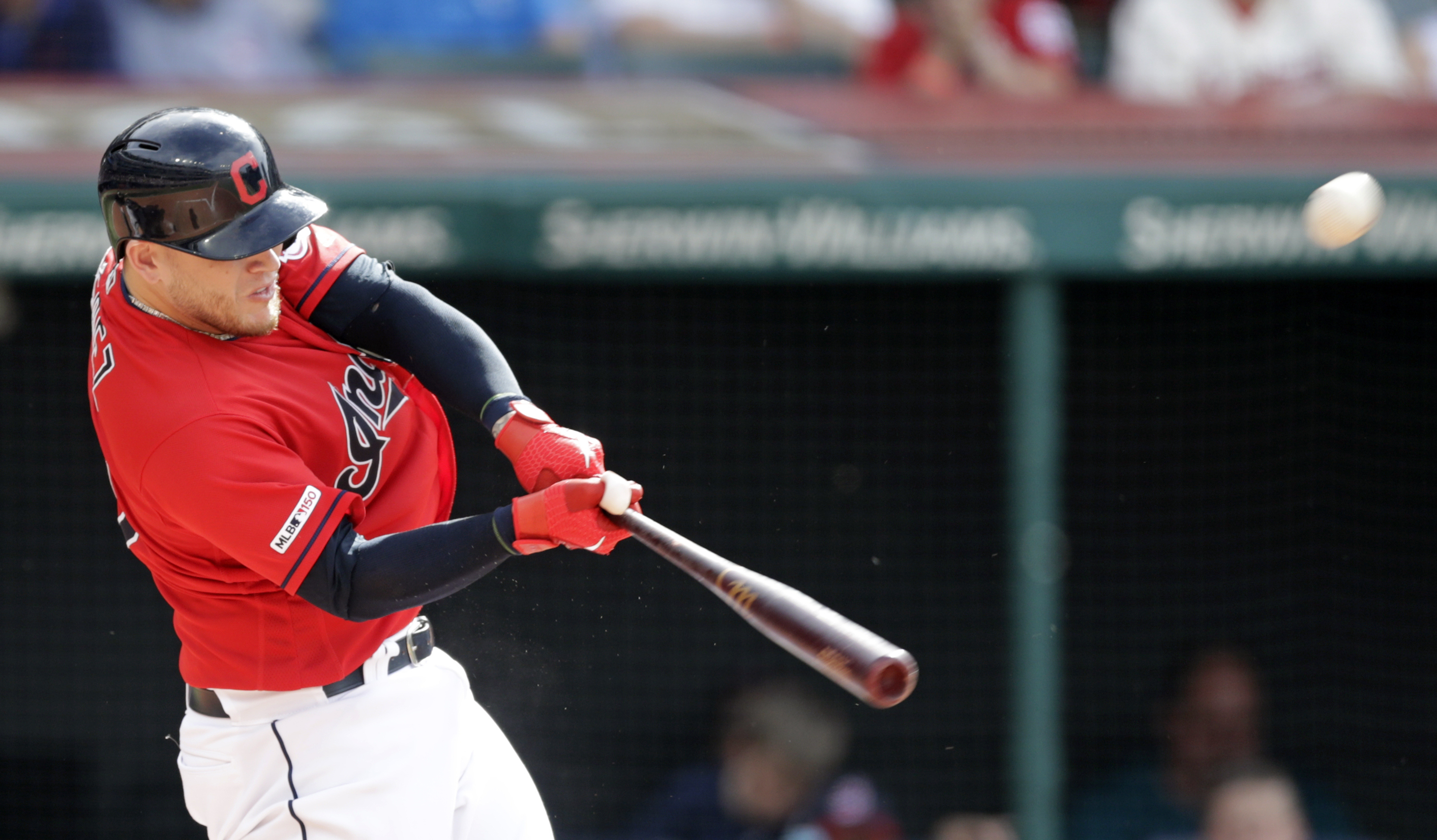 Mercado homers off Sabathia, Indians beat Yankees 8-4