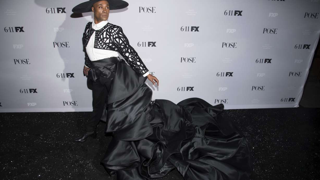 The Latest: Billy Porter once again stuns on red carpet