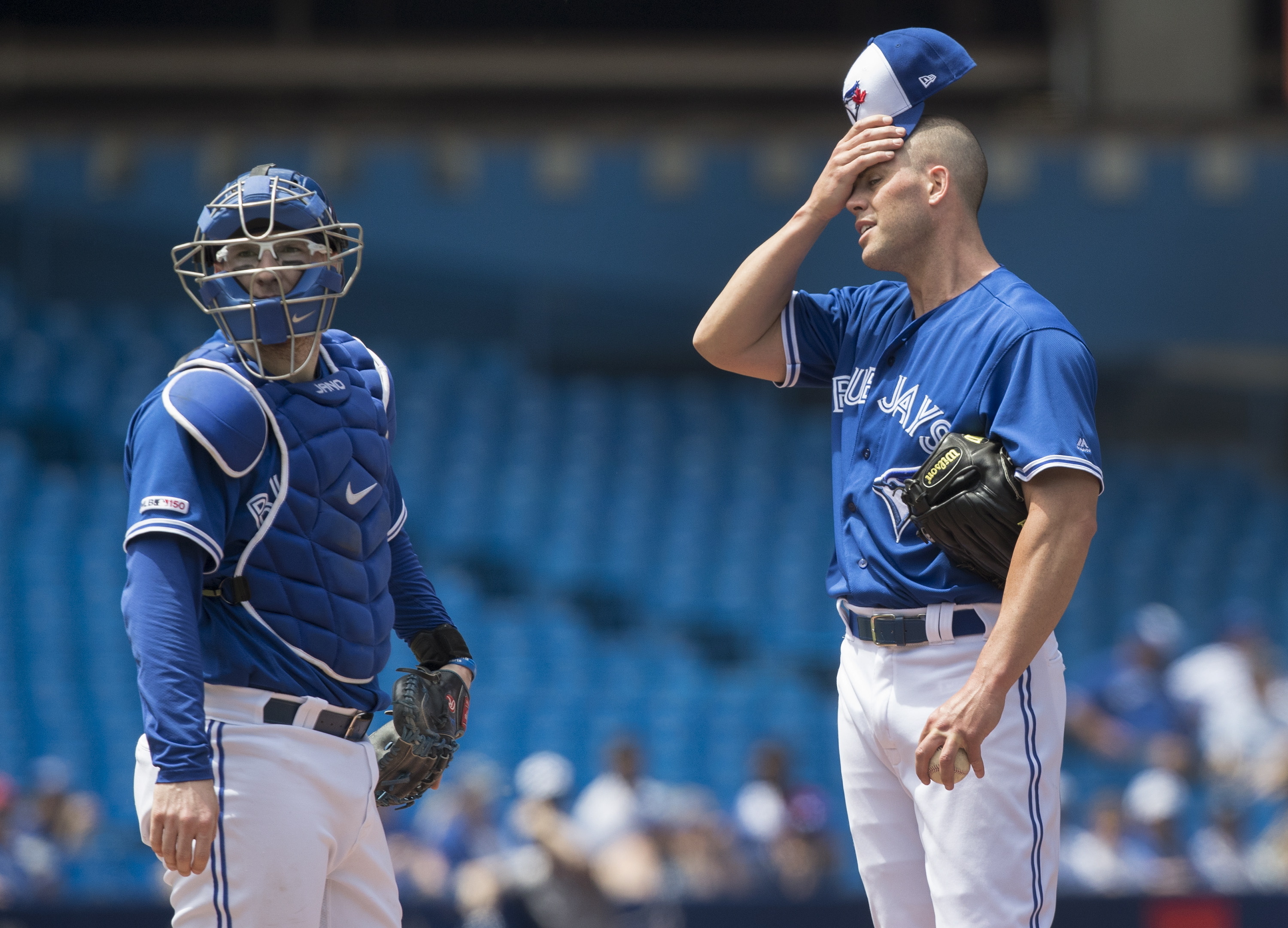 Kelly, Marte HR as Diamondbacks finish sweep, beat Jays 8-2