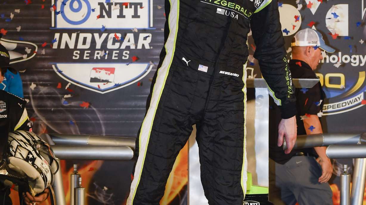 Rossi chasing Newgarden for IndyCar lead after Texas duel