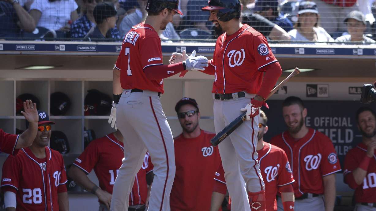 Nationals hit 4 straight homers in 8th to stun Padres 5-2