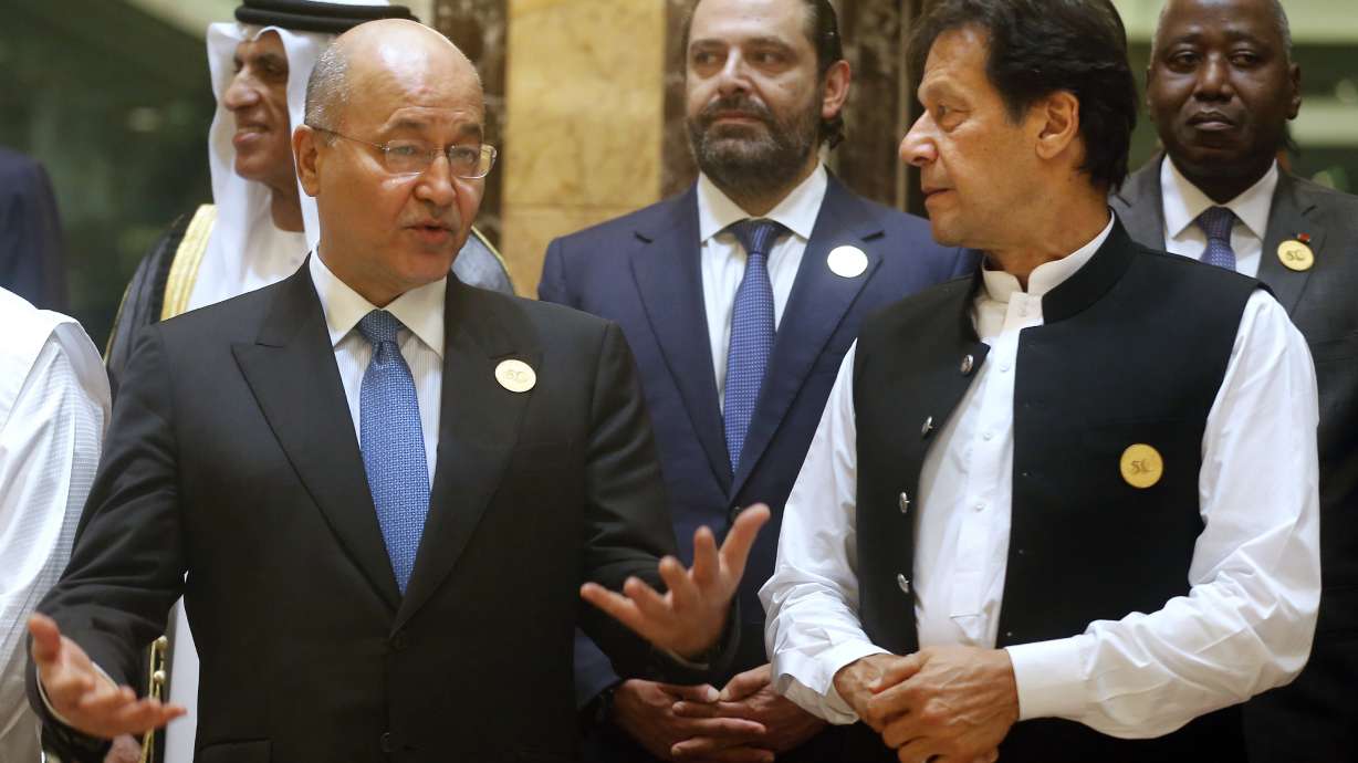 Pakistani PM threatens legal action against tax evaders