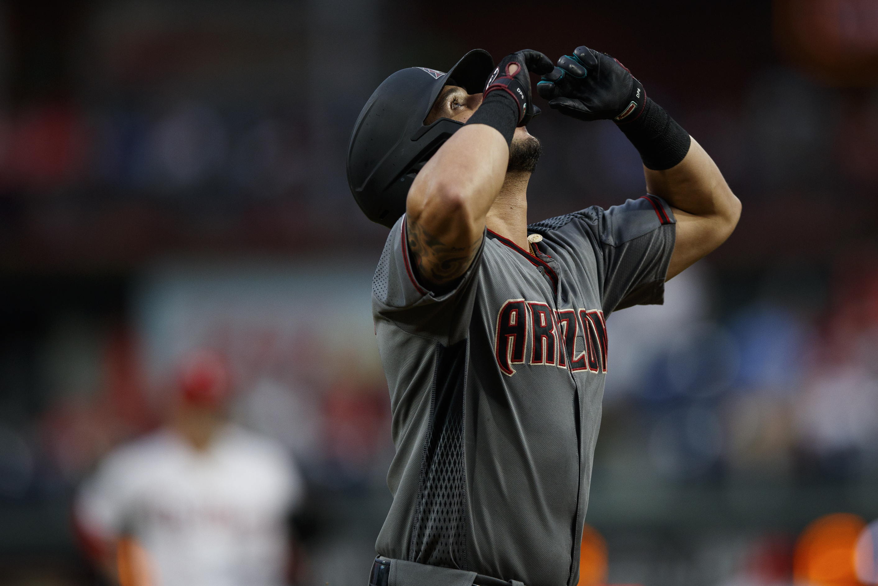 8 is Great: D-backs go homer happy in 13-8 win over Phillies