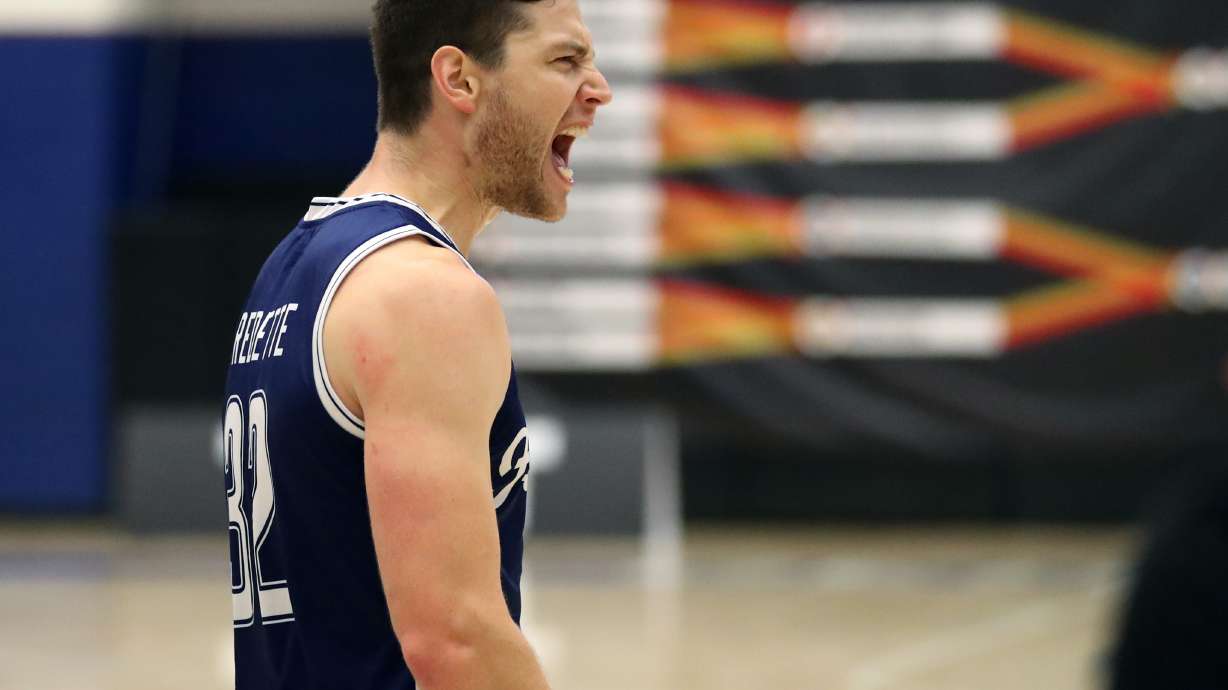 Jimmer Fredette competes for Team Fredette during the 2018 The Basketball Tournament.