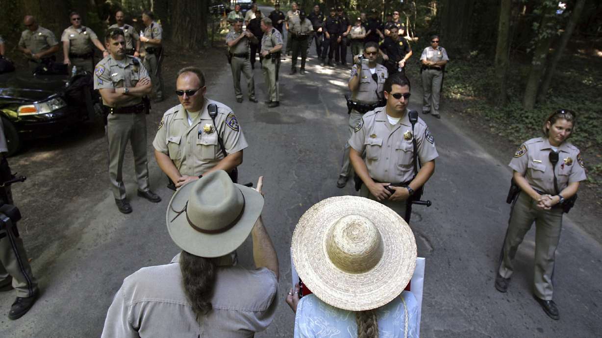 California officials OK security deal for men's-only retreat