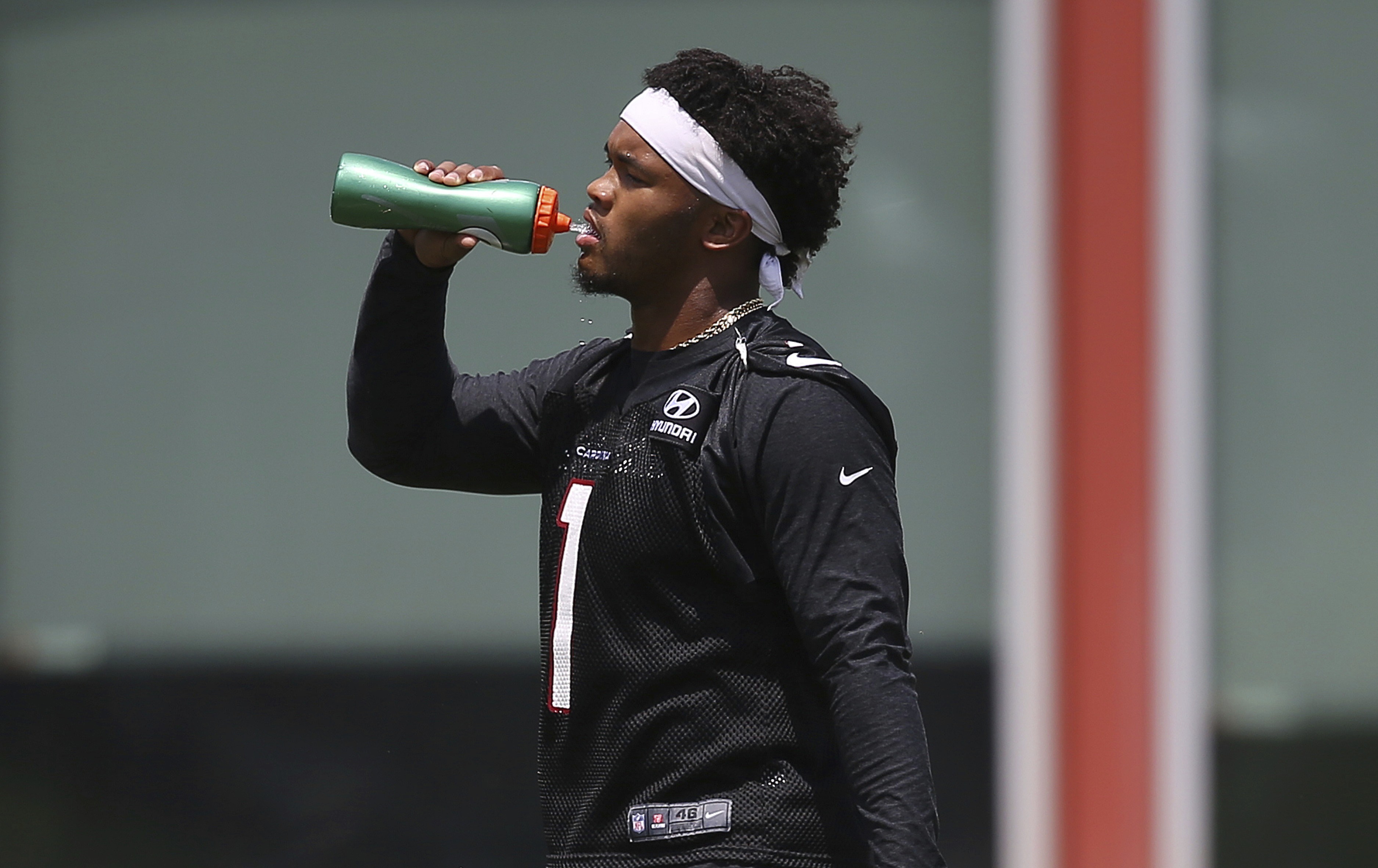 Kyler Murray ahead of Cardinals veterans with the playbook