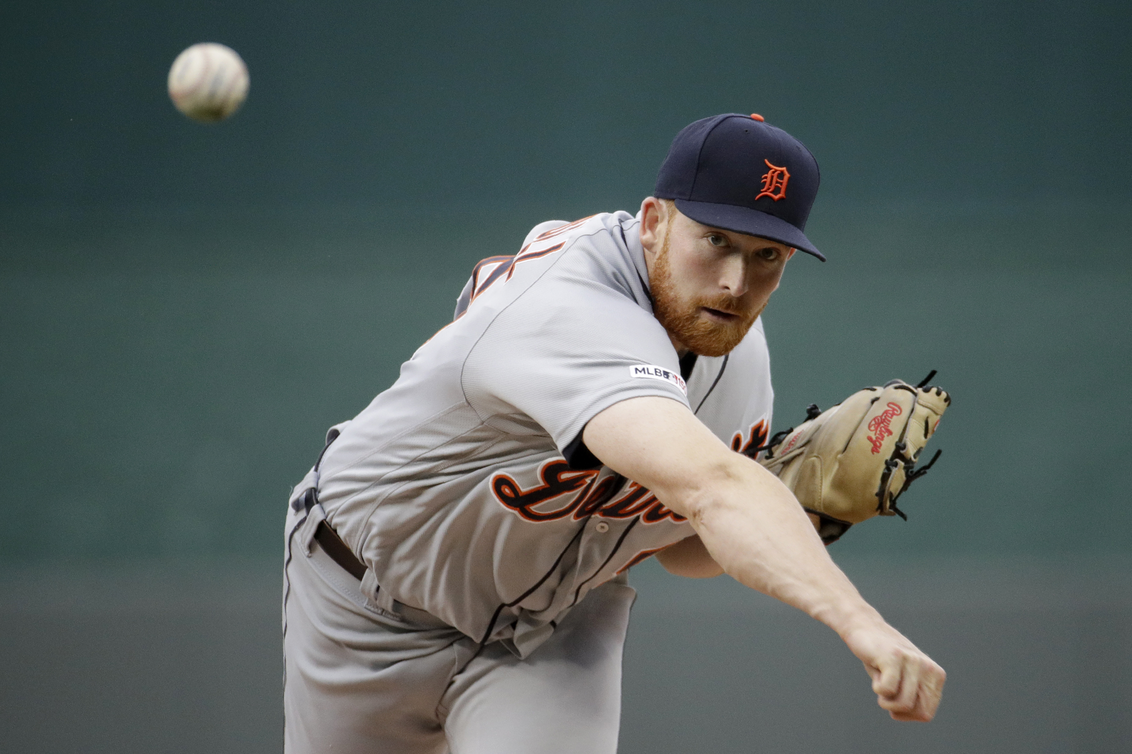 Soler, Cuthbert help rally Royals to 3-2 win over Tigers