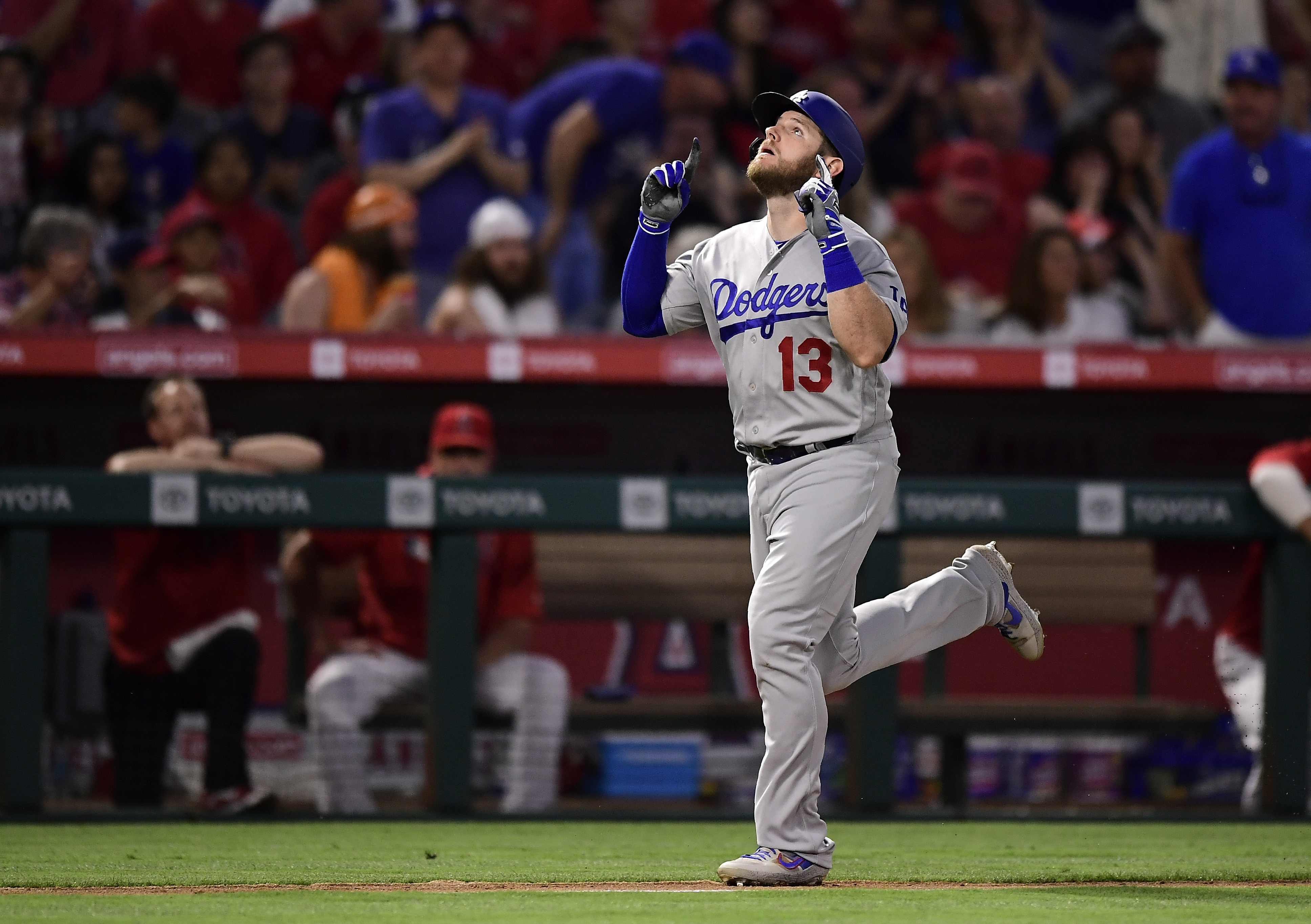 Ohtani, Bour lead Angels to 5-3 win, series sweep of Dodgers