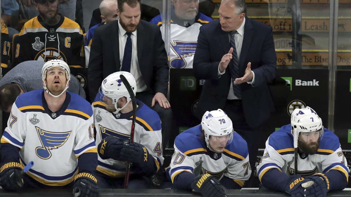 Glove'n it: Hand pass a pivotal moment in Blues' Cup run