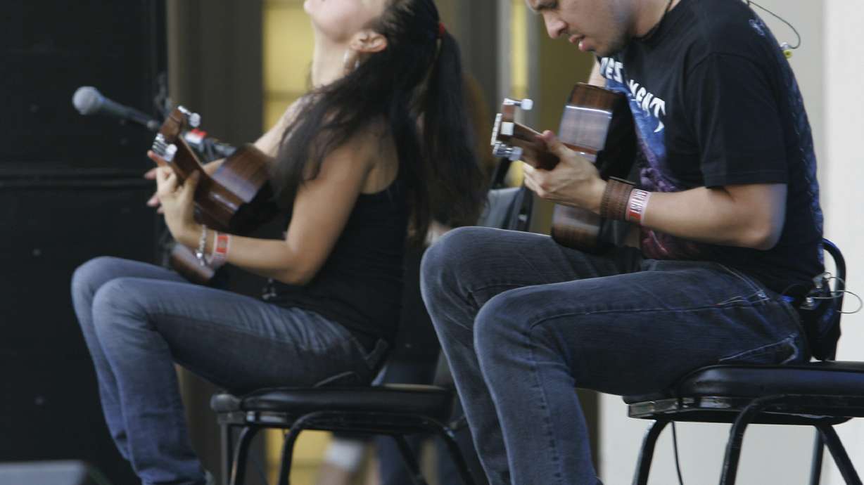 Rodrigo y Gabriela return to their roots with a new album