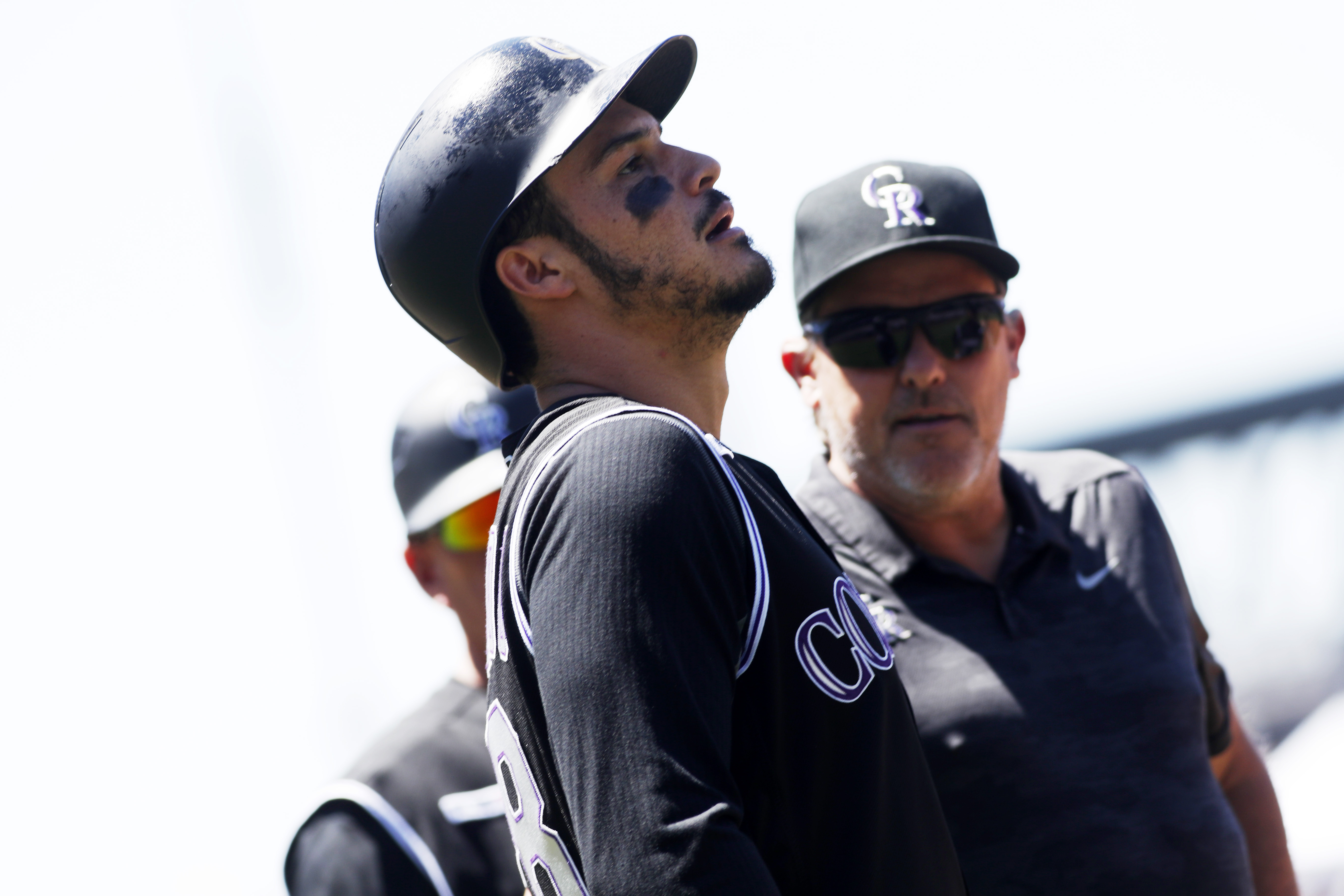 Hamels throws 7 scoreless, 4 batters hit as Cubs top Rockies