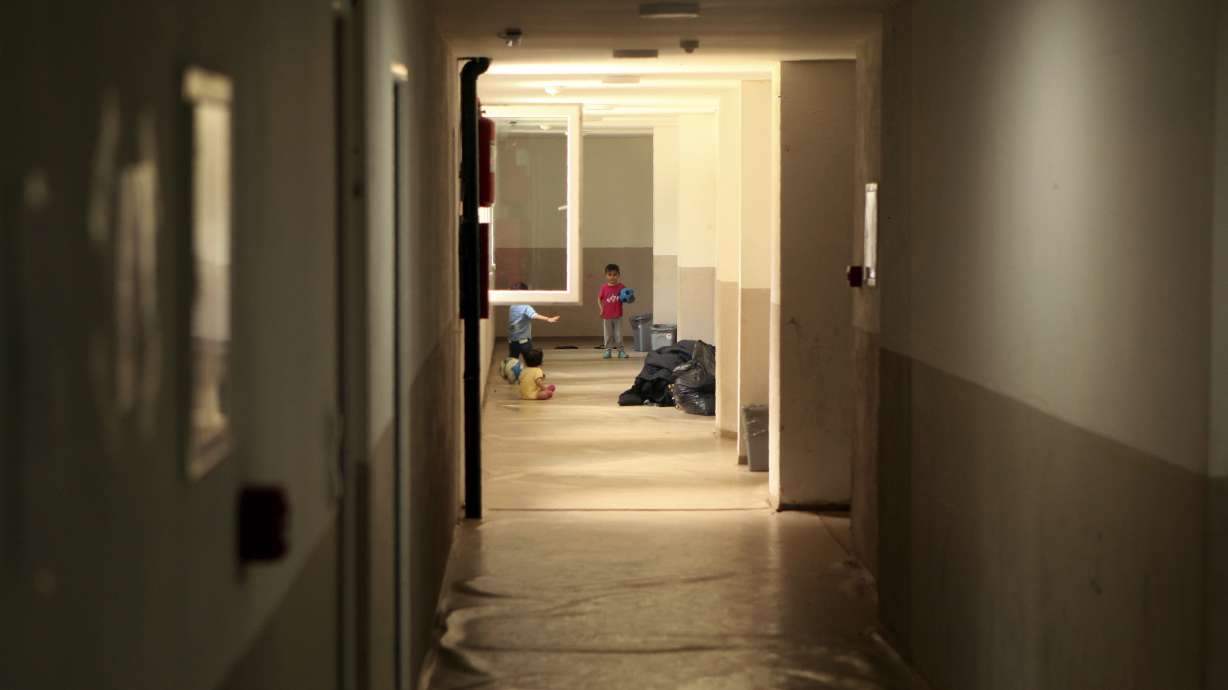 Aid groups: Migrant humanitarian crisis looming in Bosnia