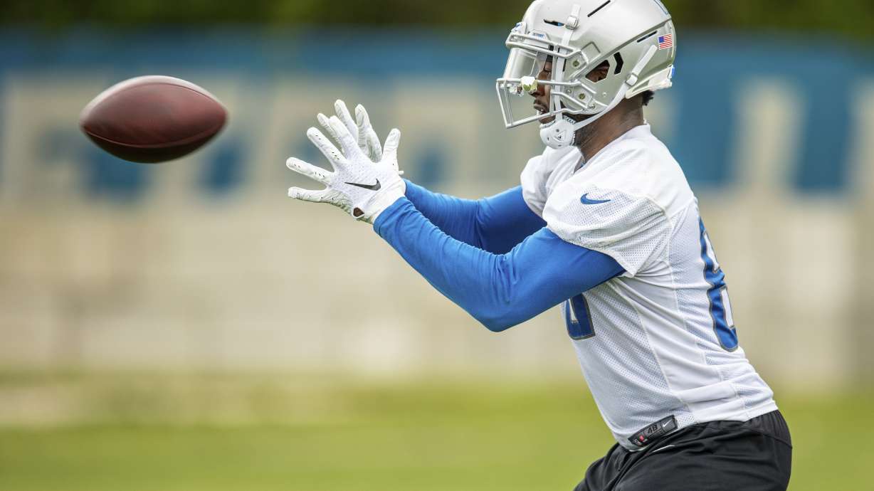 Lions trade TE Roberts to Patriots for conditional pick