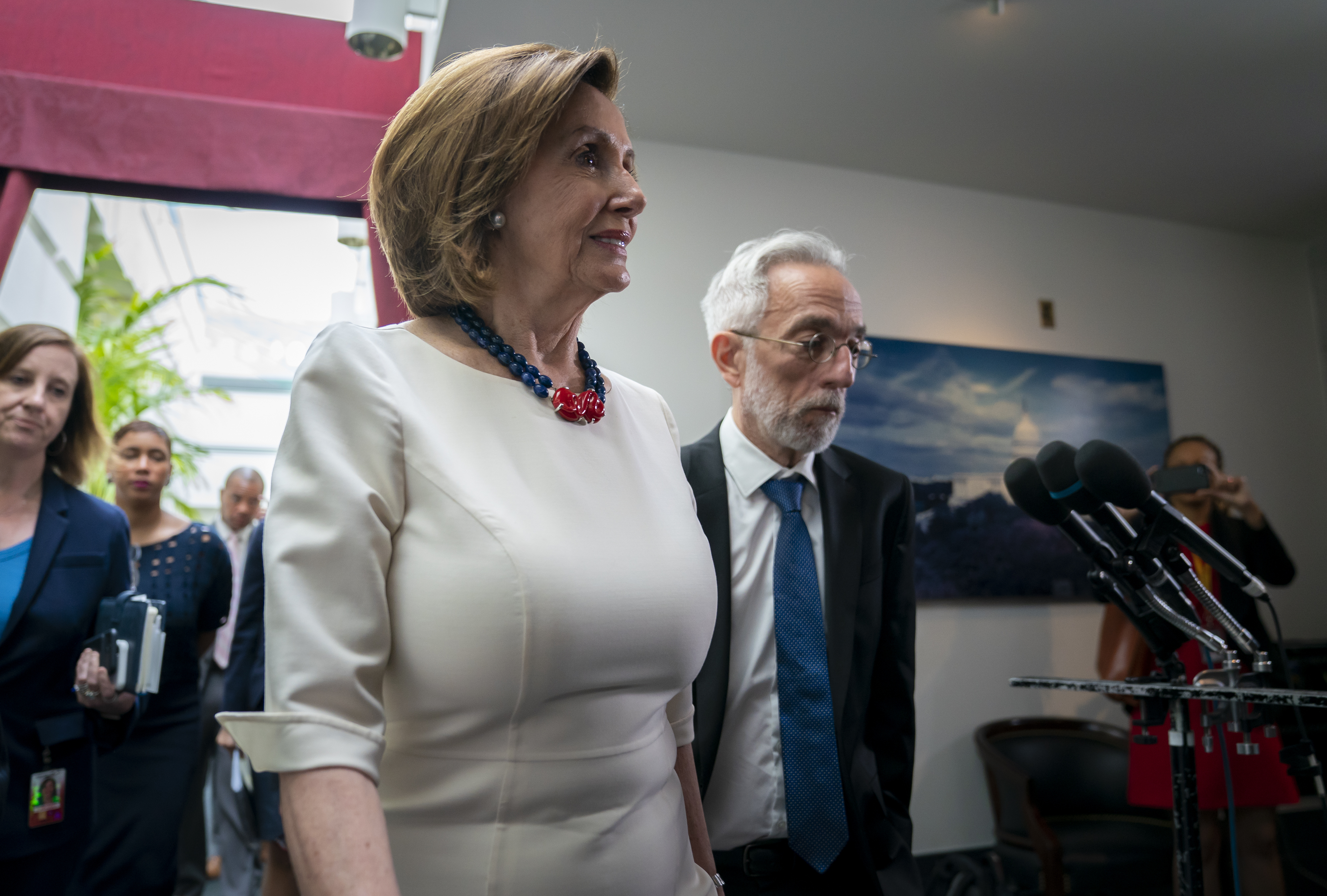 Pelosi: No debt increase until spending limits are raised