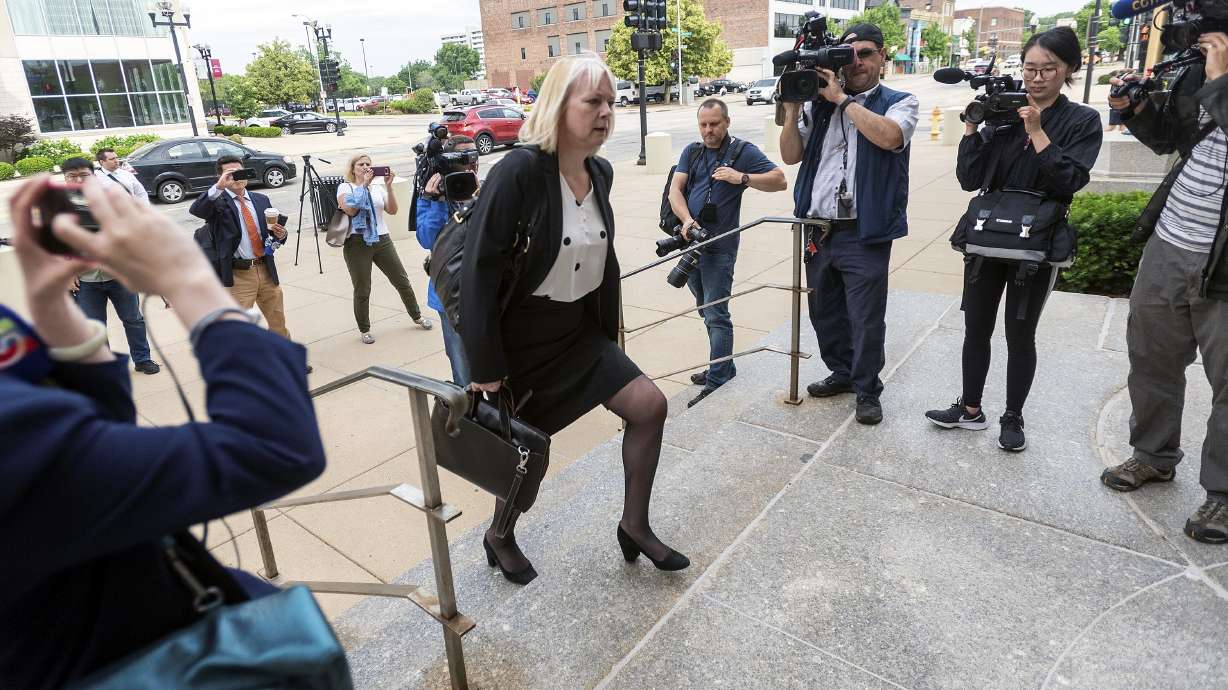 Admitting guilt at trial may help ex-student avoid execution