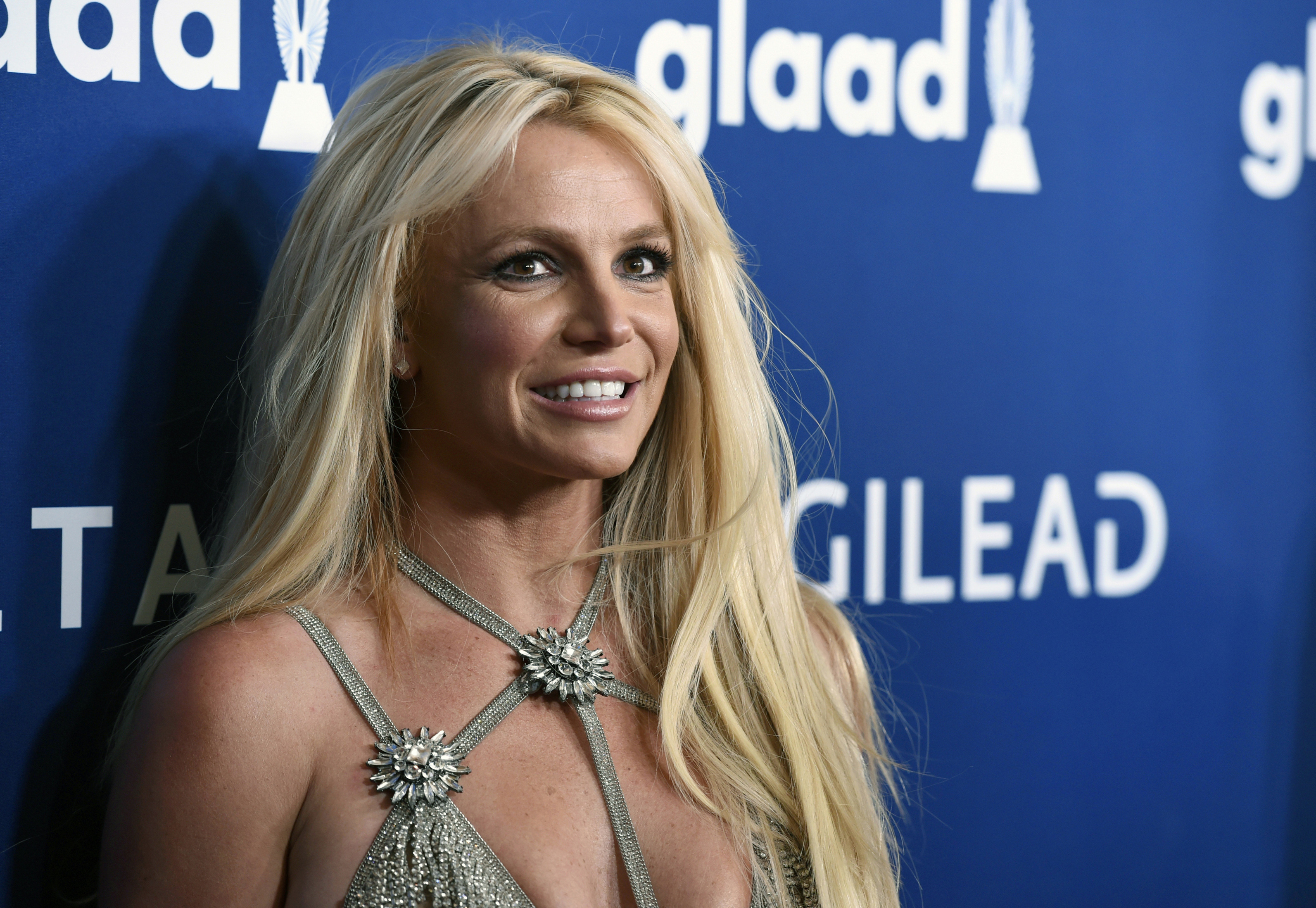 The Latest: 5-year restraining order for ex-Spears manager