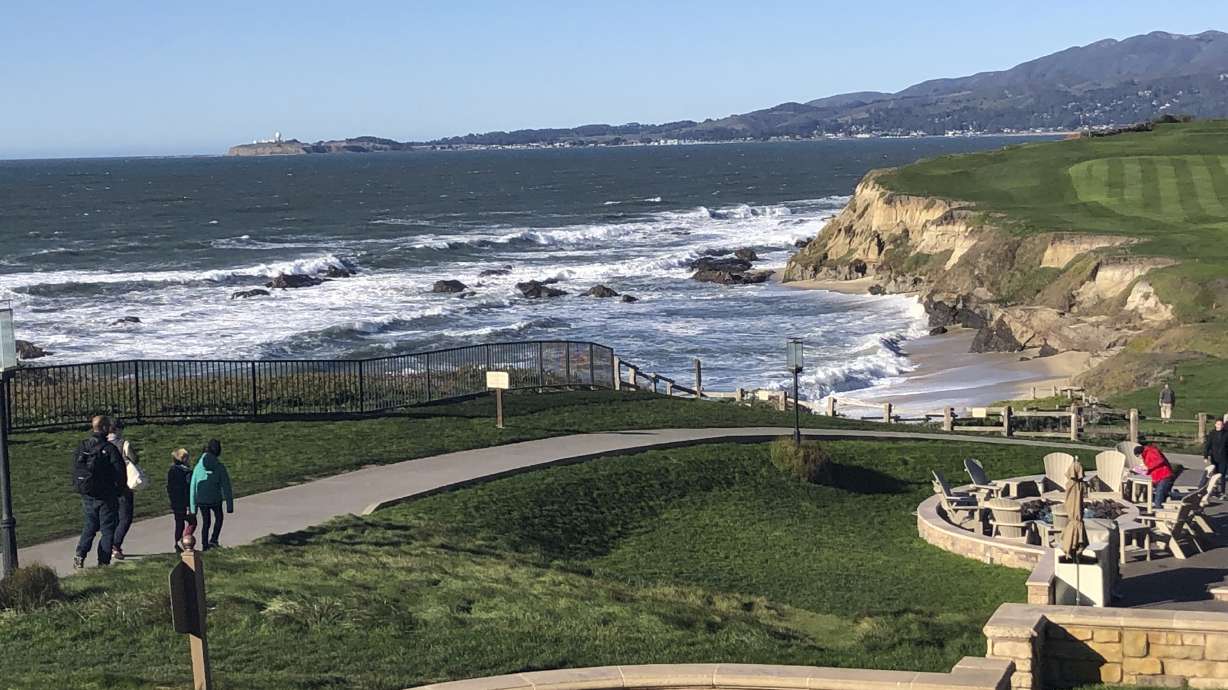 California hotel gets $1.6M fine for blocking beach access