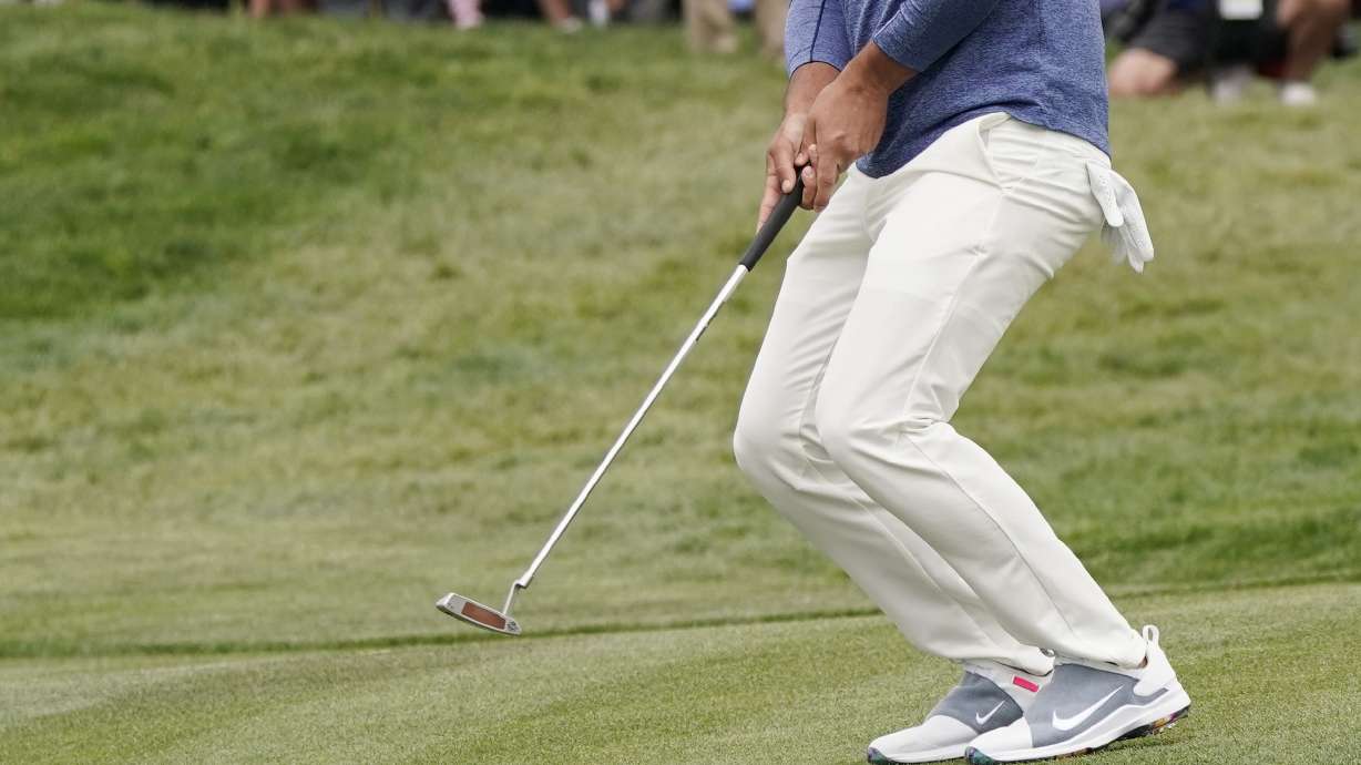 A shrub, a cart path and a 2-under for Koepka at US Open