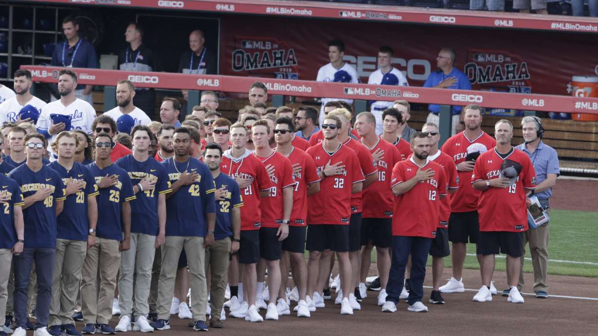 Lopez HR helps KC beat Tigers 7-3 in 1st MLB game in Omaha