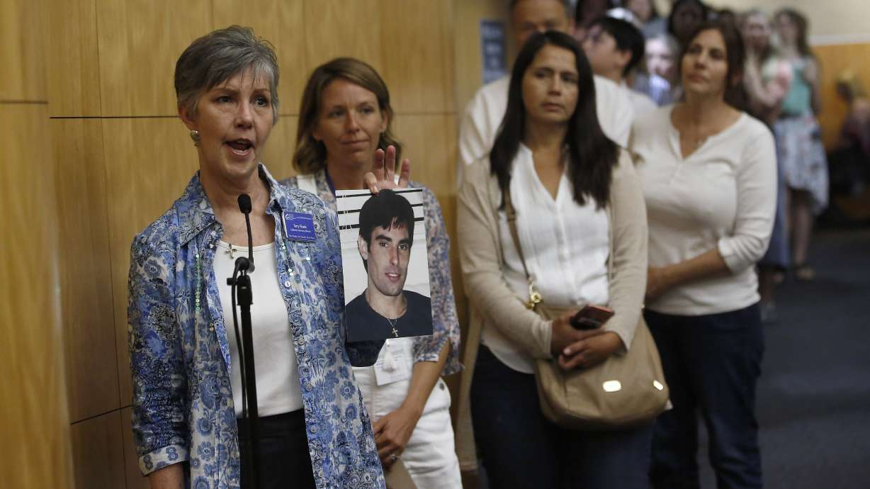 California Assembly committee backs vaccine exemption law