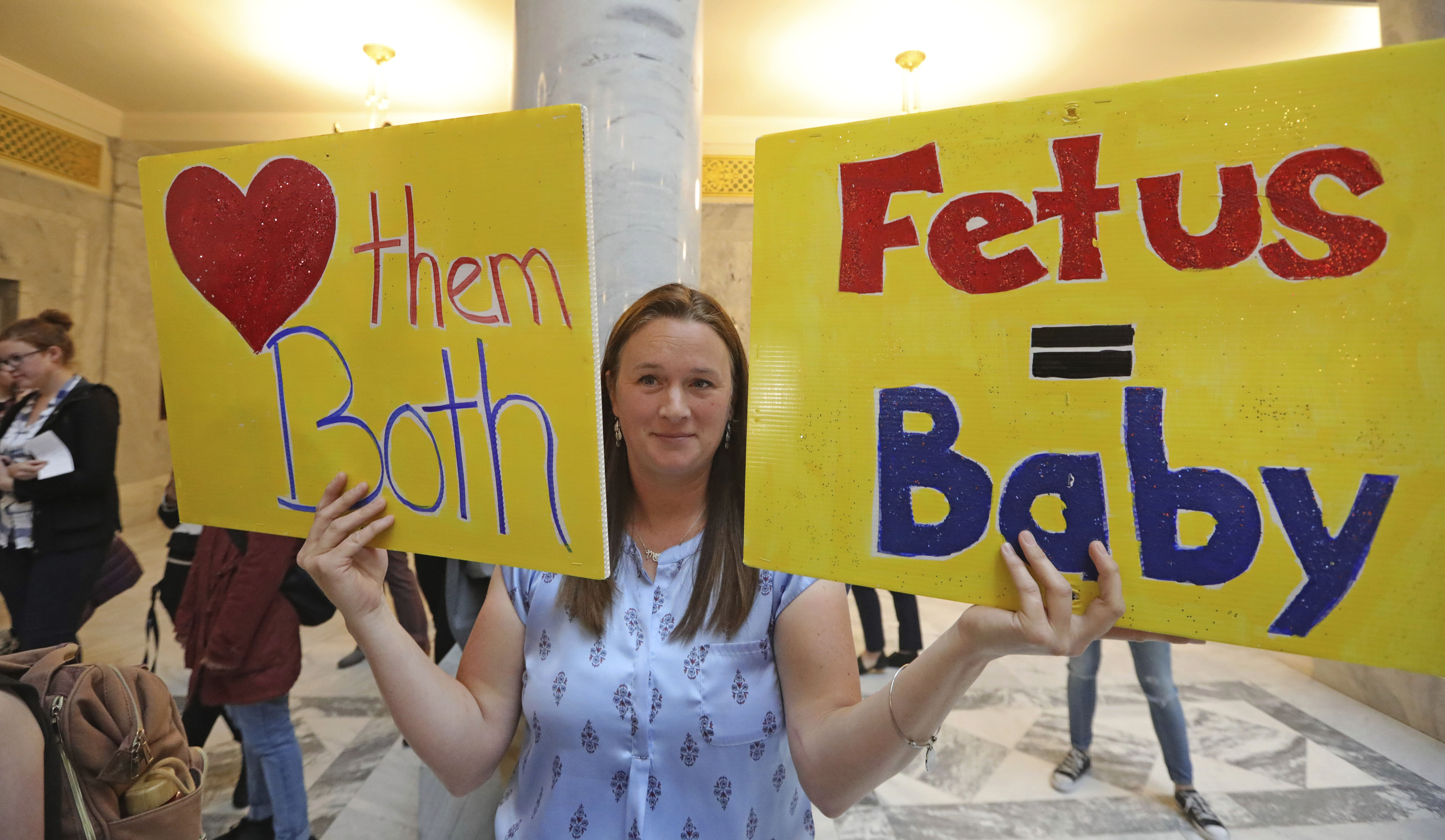 Judge allows Utah to gather evidence to defend abortion ban