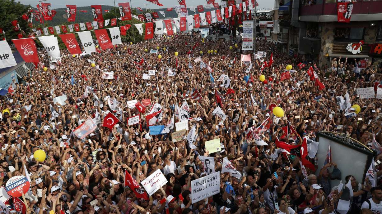 Istanbul's candidates in re-run of mayoral election