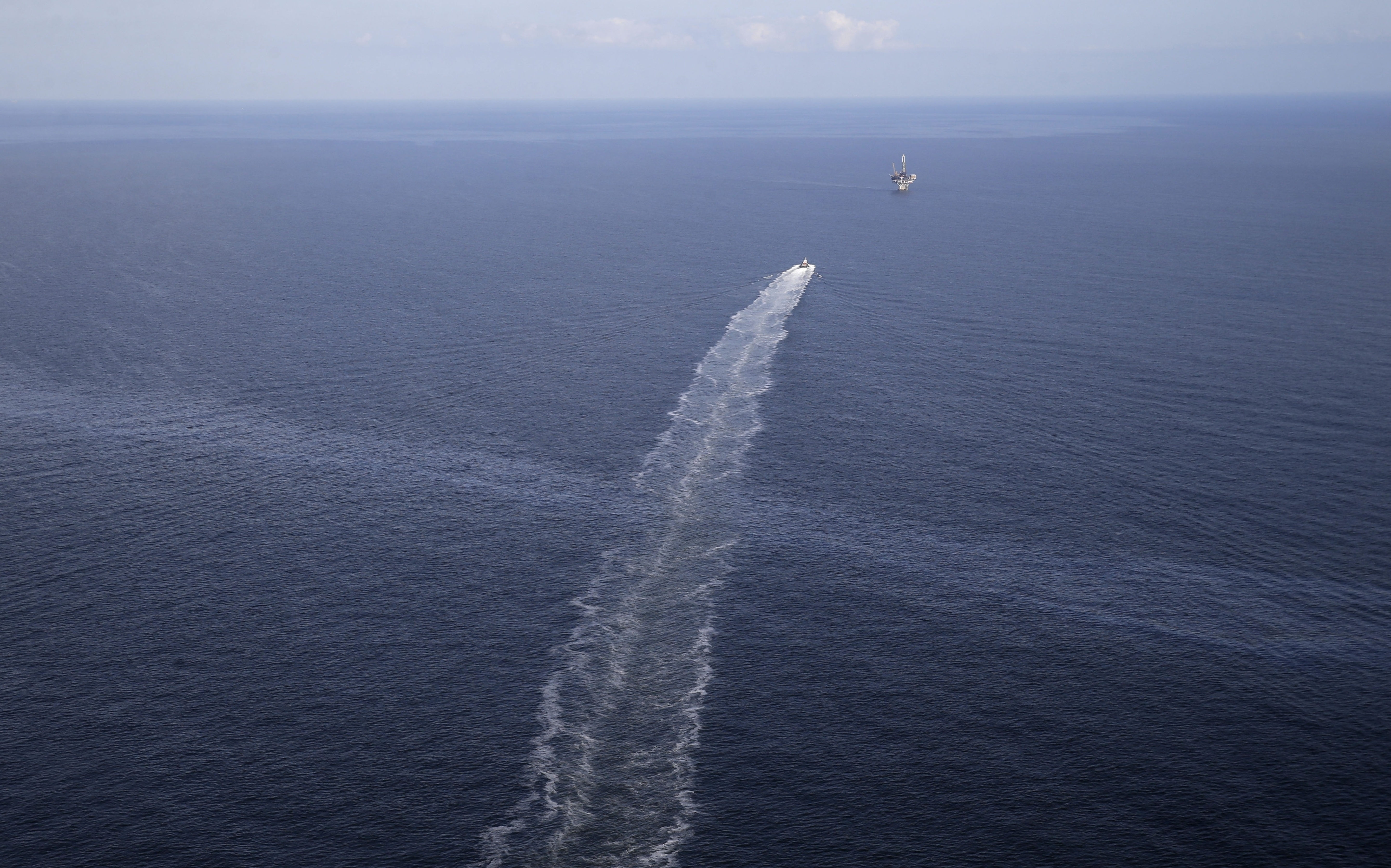 Hidden oil spill: New study contradicts owner's claims